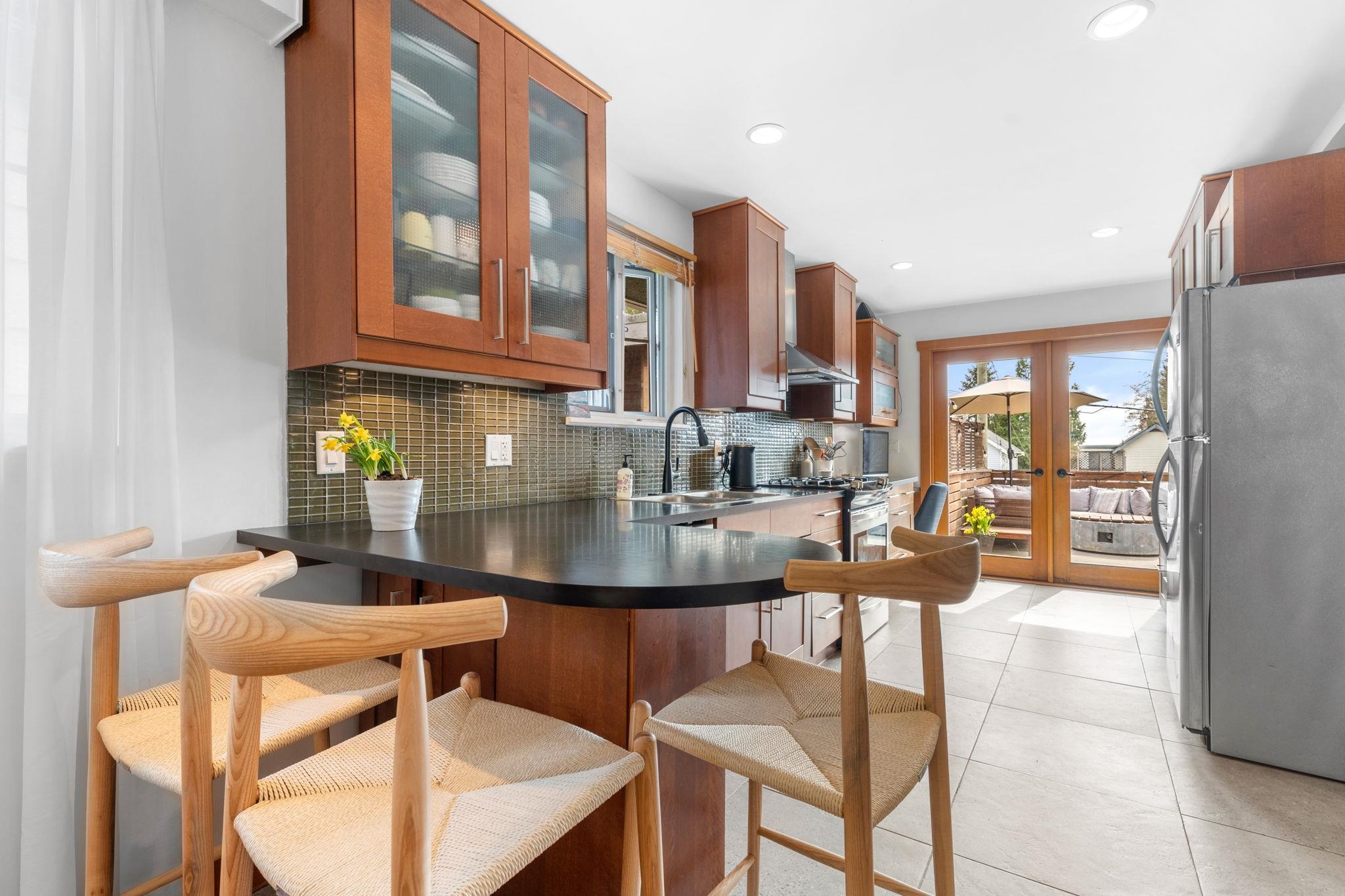Listing image of 245 E 28TH STREET