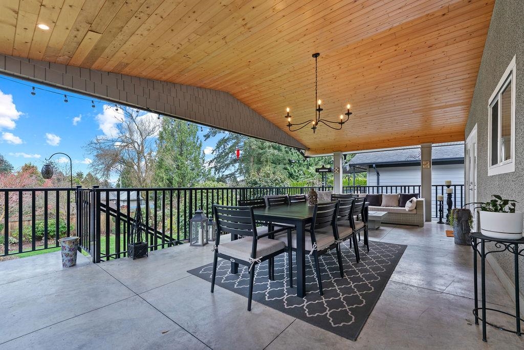 Listing image of 549 W 22ND STREET