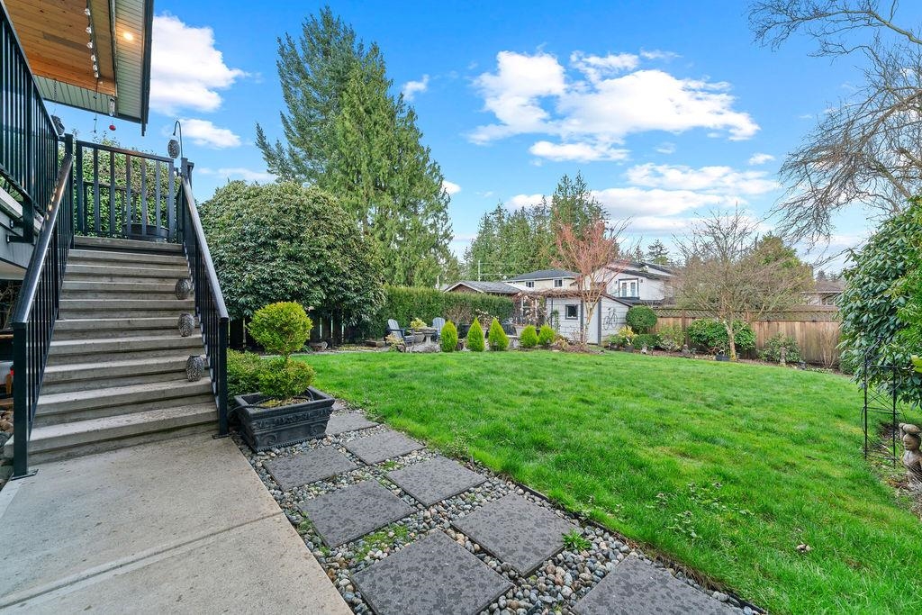 Listing image of 549 W 22ND STREET