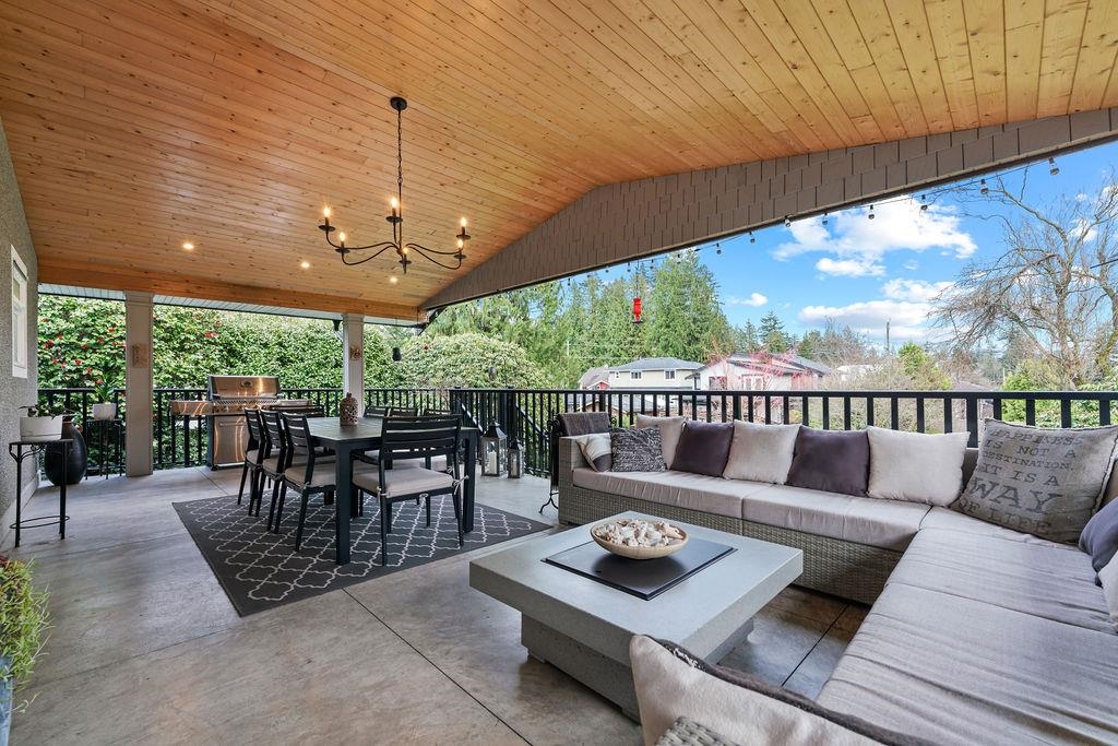 Listing image of 549 W 22ND STREET