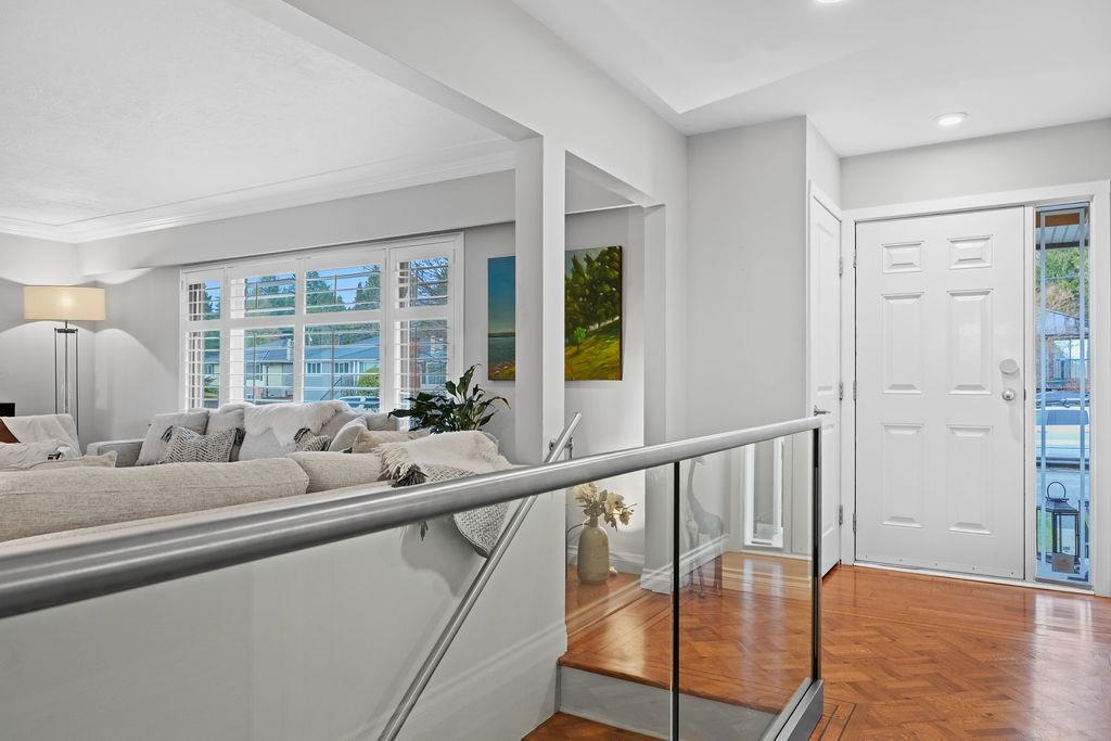 Listing image of 549 W 22ND STREET