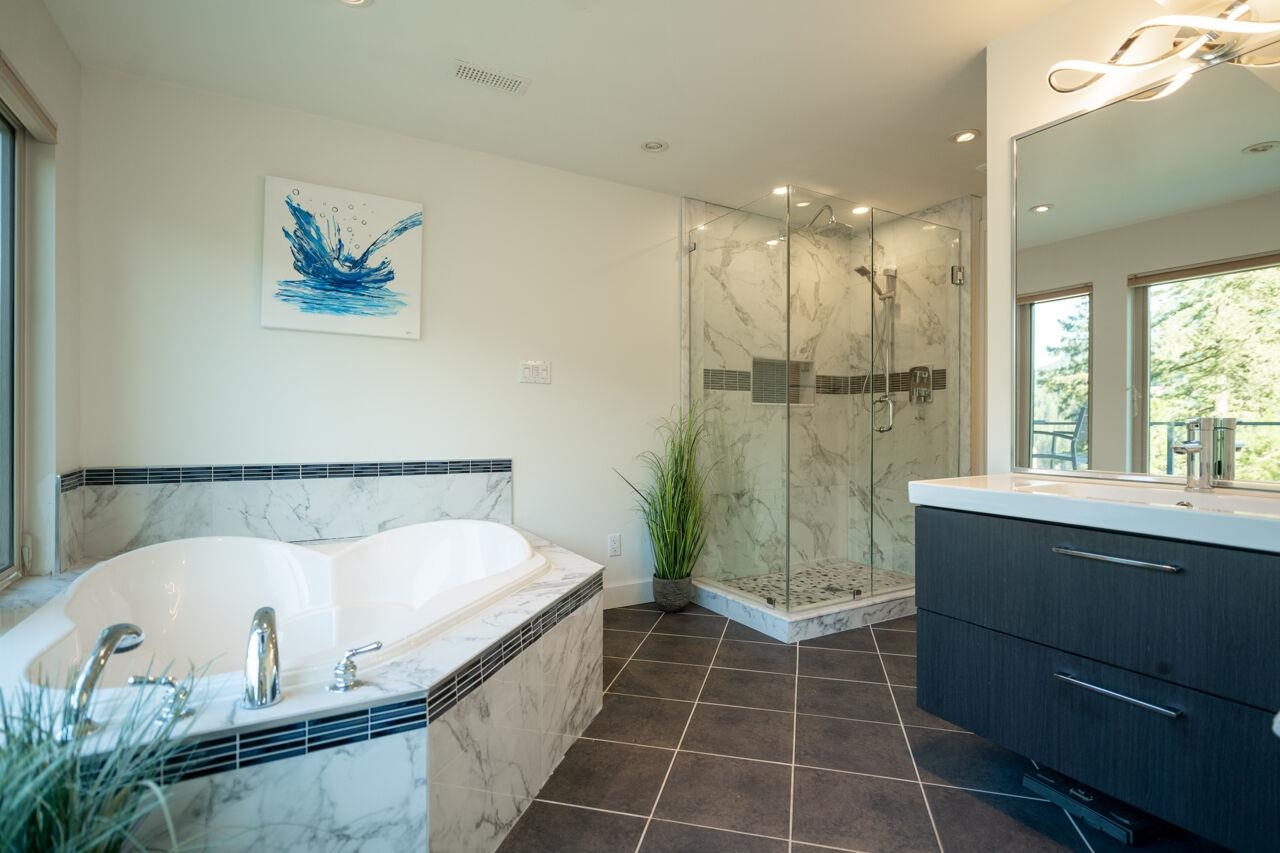 Listing image of 4682 EASTRIDGE ROAD