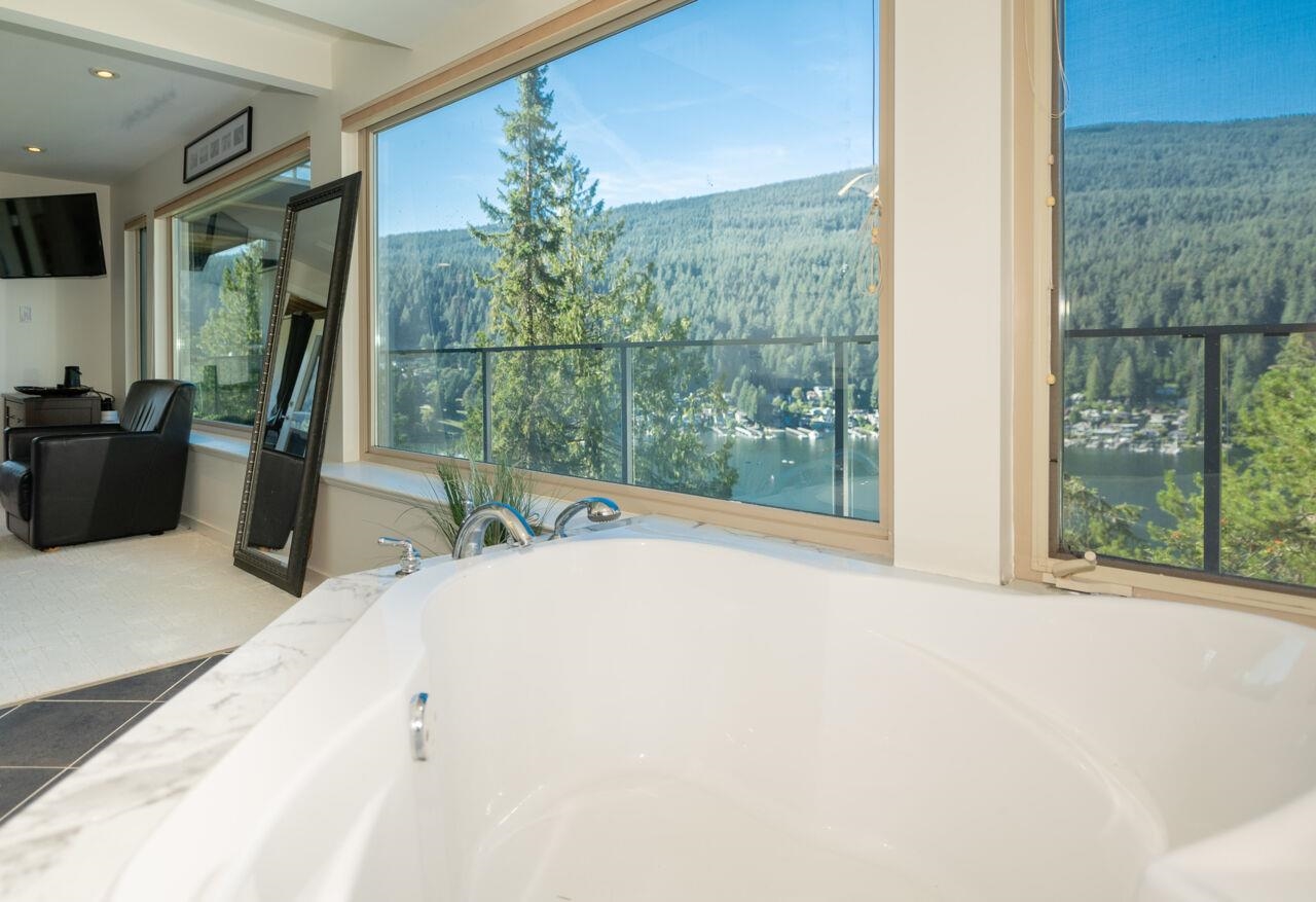 Listing image of 4682 EASTRIDGE ROAD
