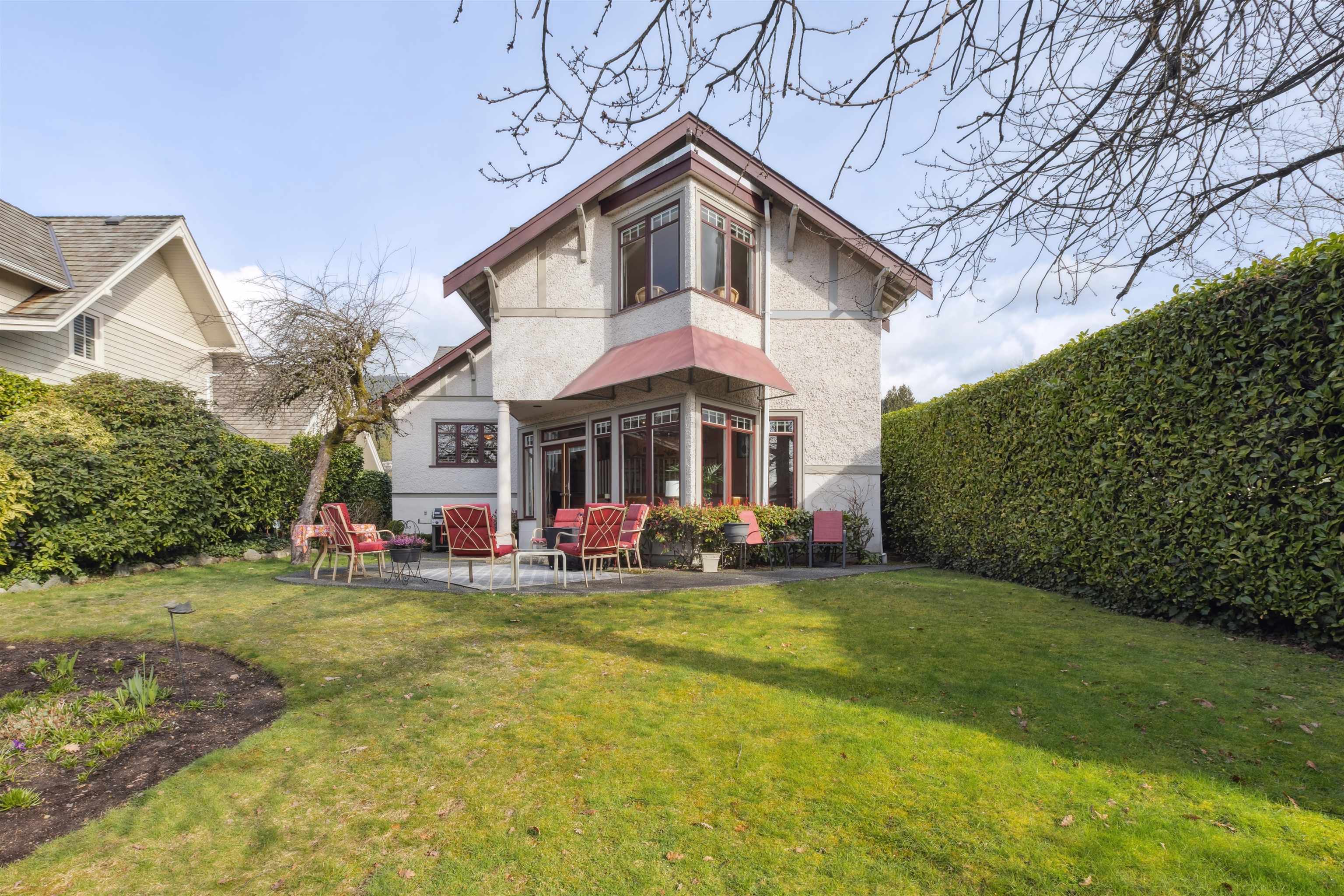 Listing image of 2360 KINGS AVENUE