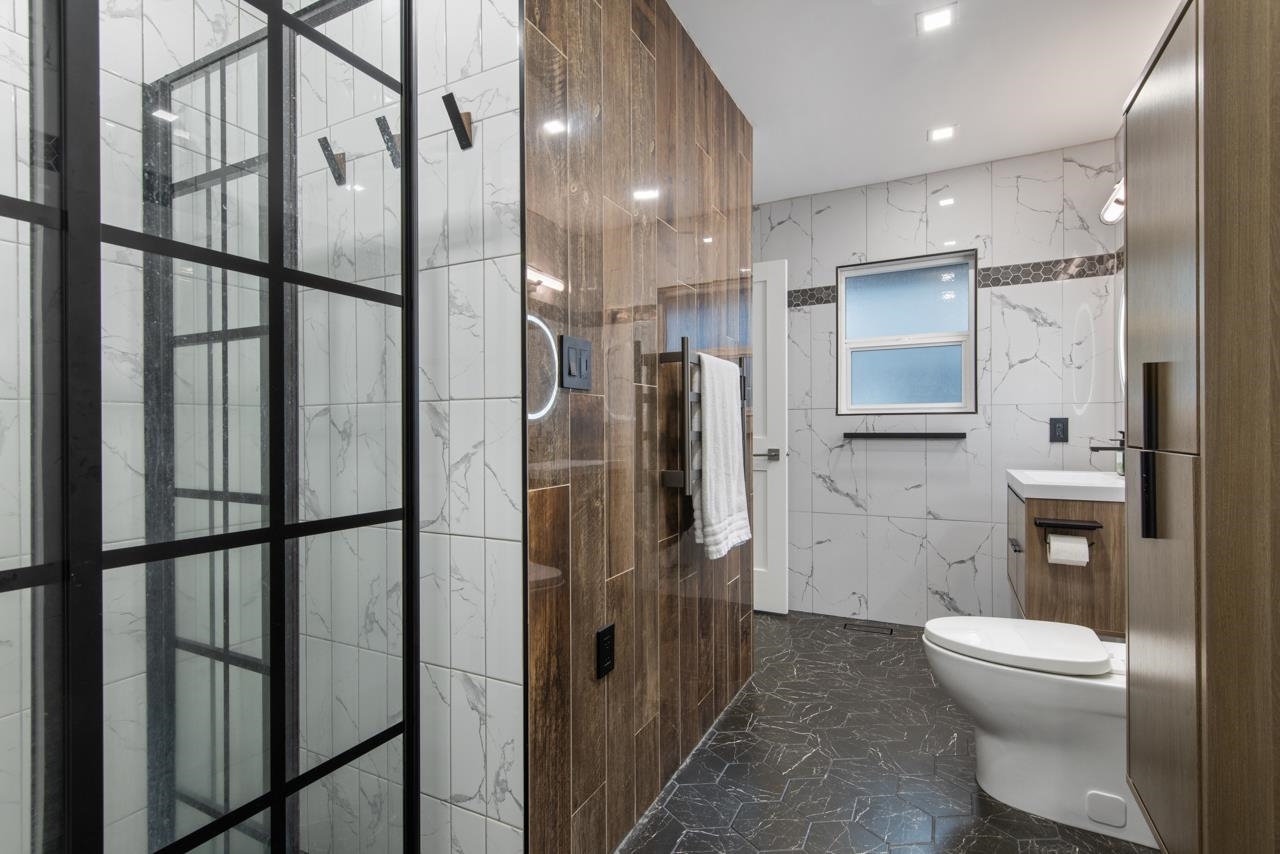 Listing image of 4491 PRIMROSE LANE