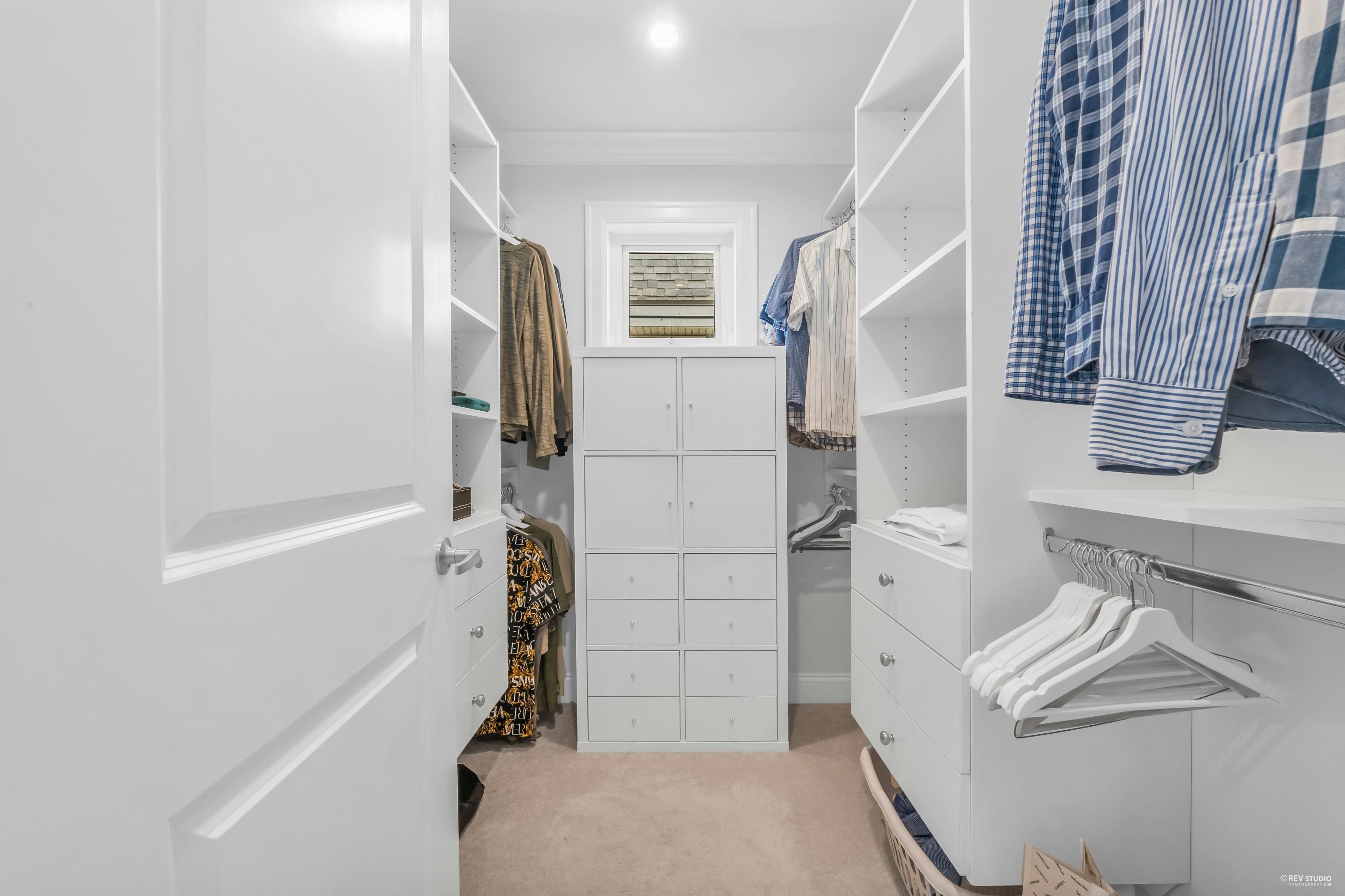 Listing image of 338 W 17TH STREET