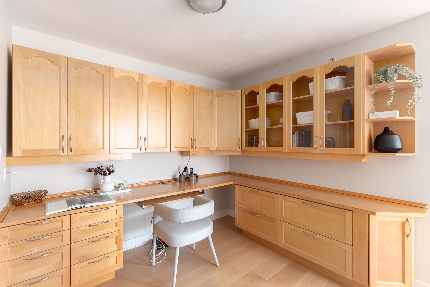 Listing image of 1406 155 W 1ST STREET