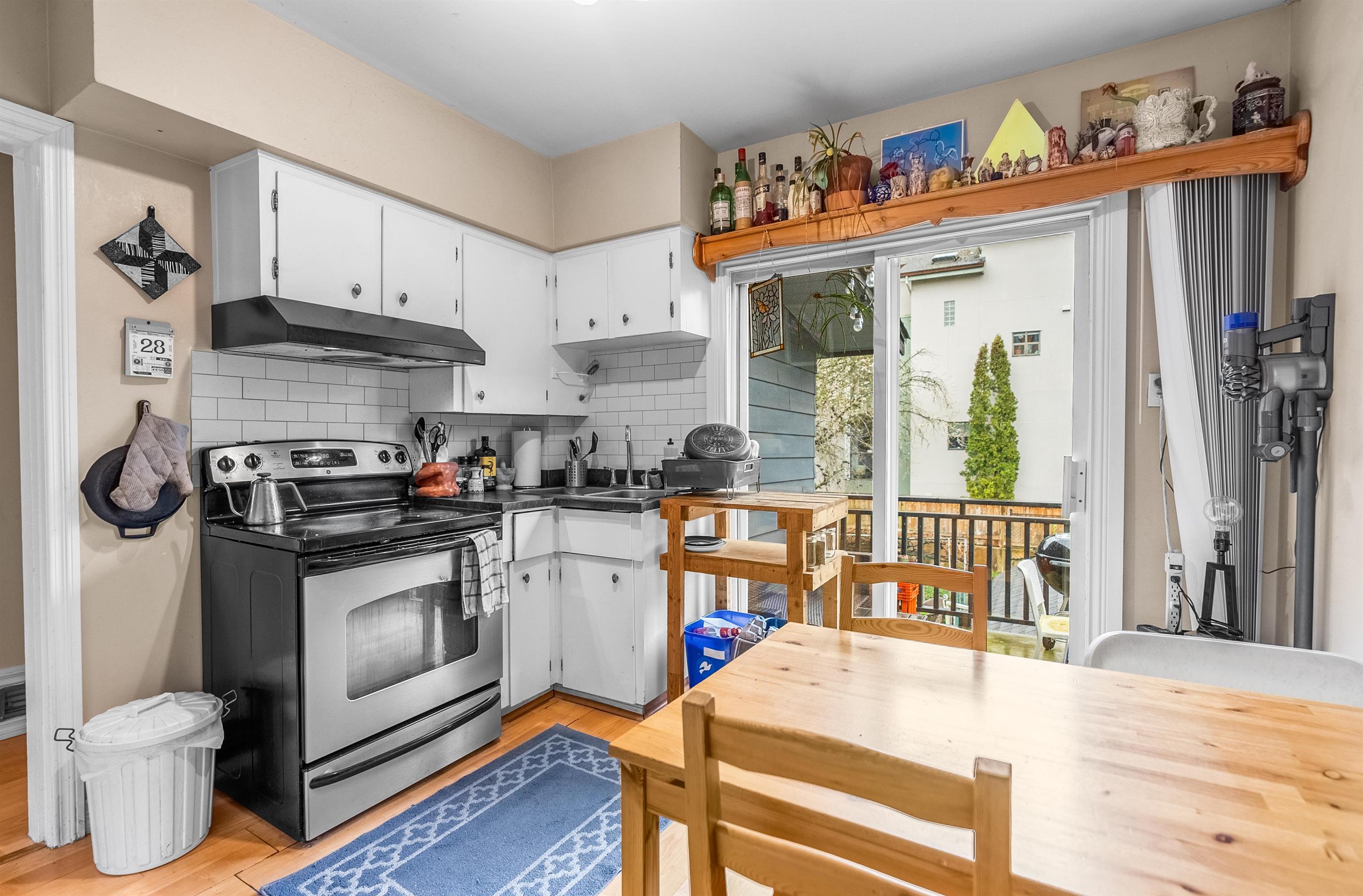 Listing image of 610 SALSBURY DRIVE