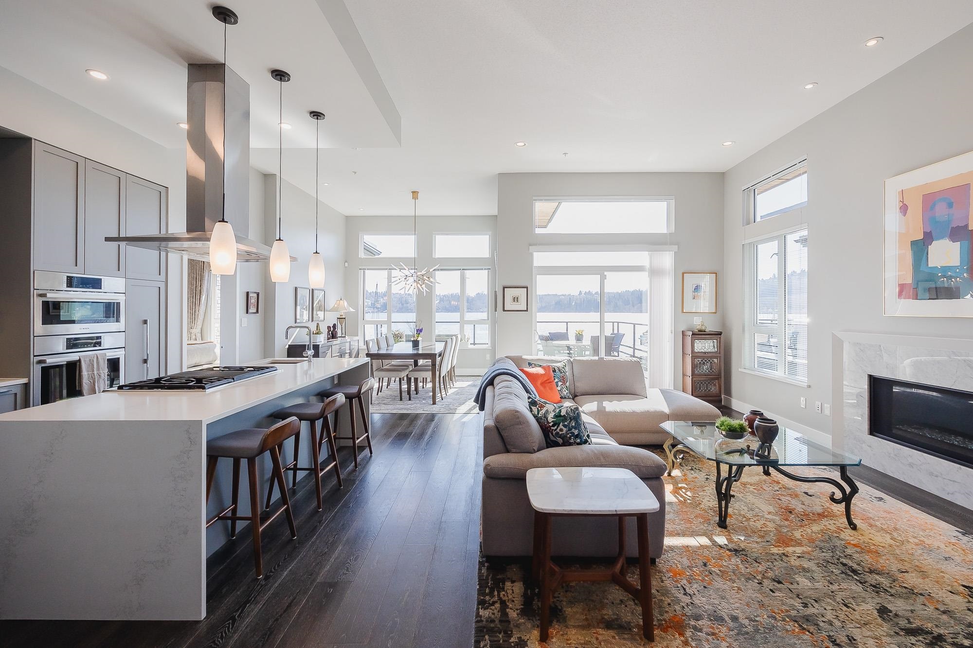 Listing image of 3913 CATES LANDING WAY
