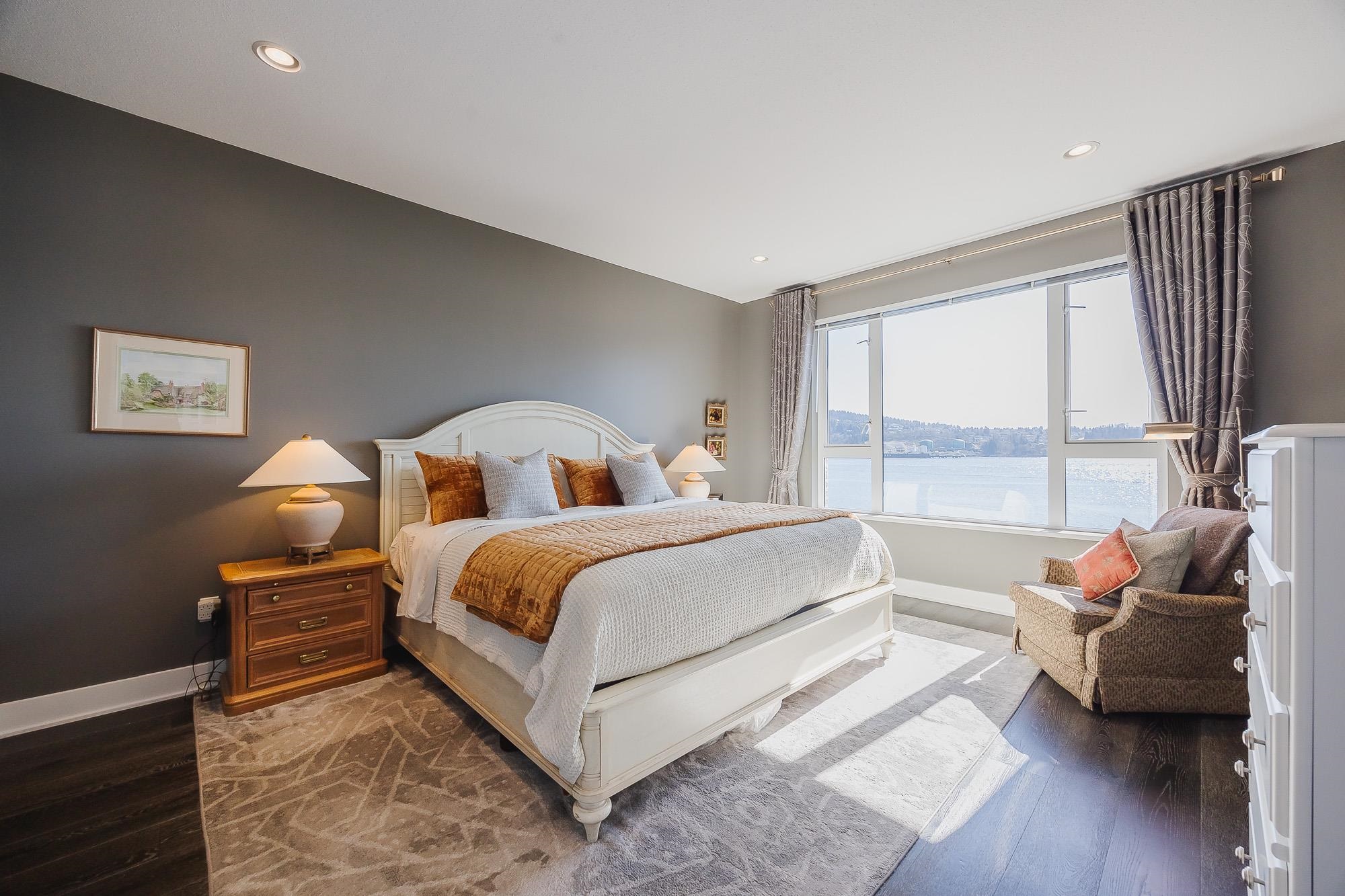 Listing image of 3913 CATES LANDING WAY