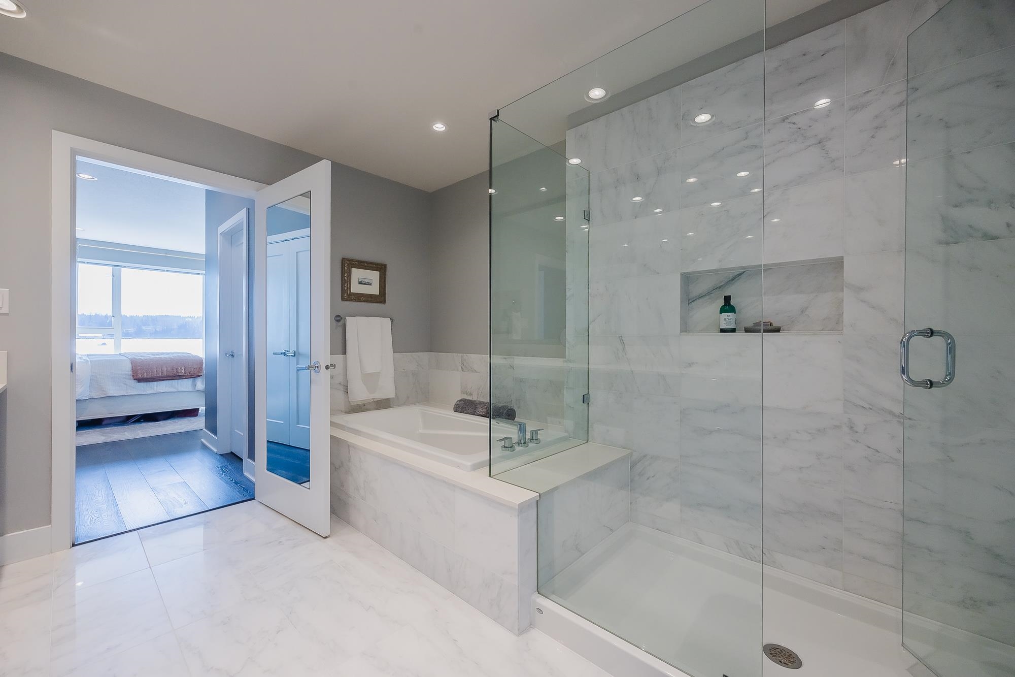 Listing image of 3913 CATES LANDING WAY