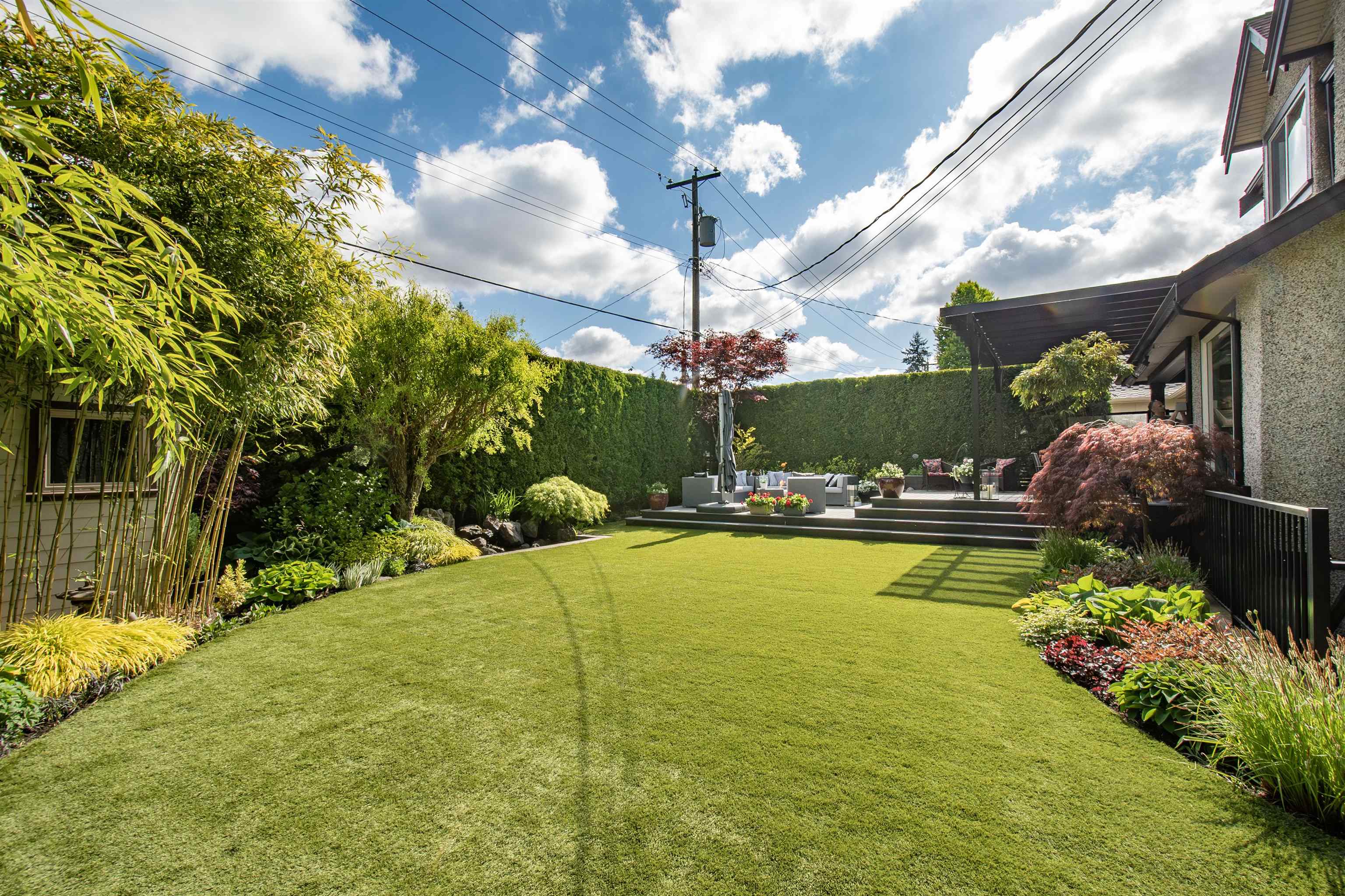 Listing image of 956 BELMONT AVENUE