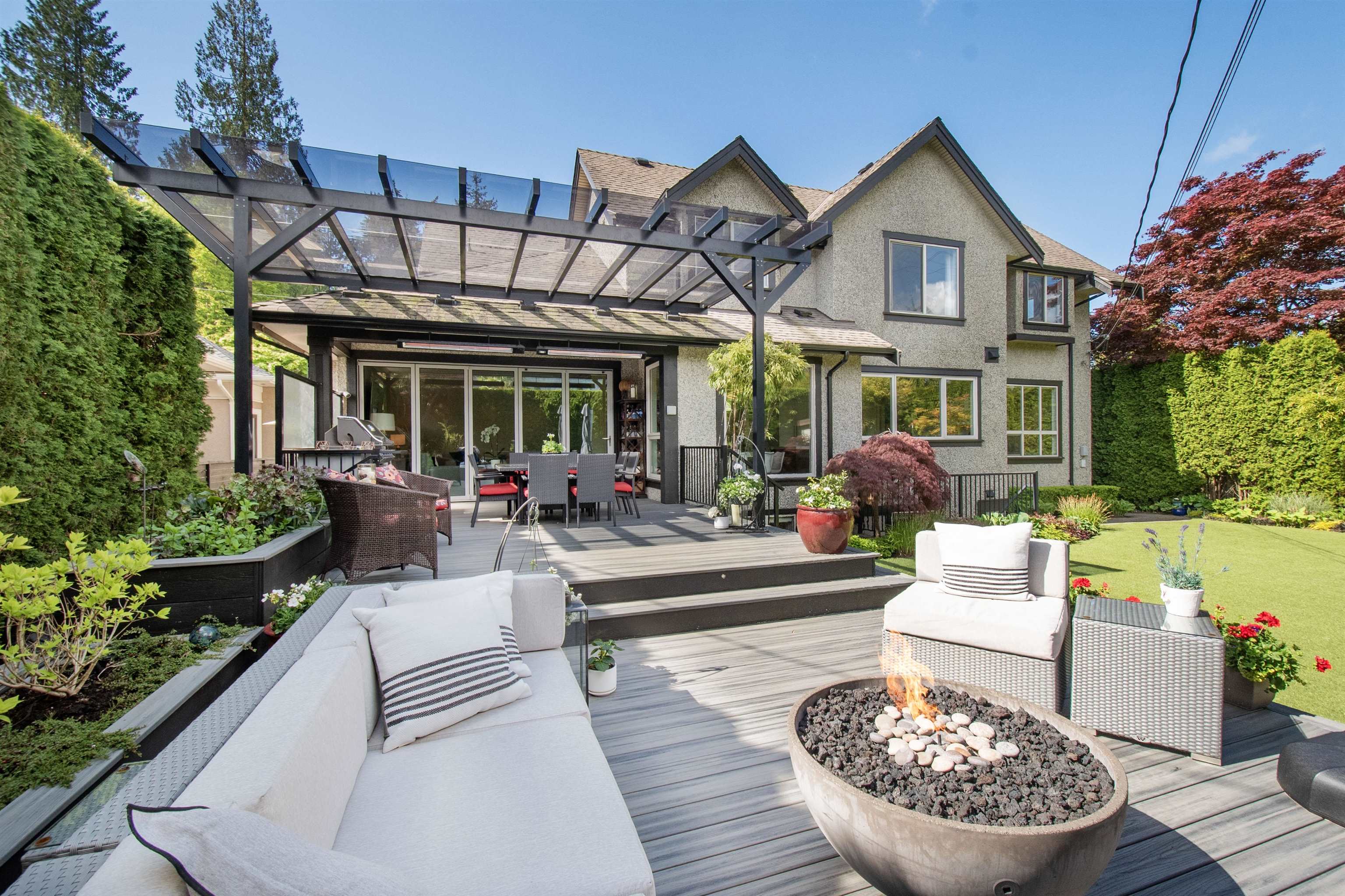 Listing image of 956 BELMONT AVENUE