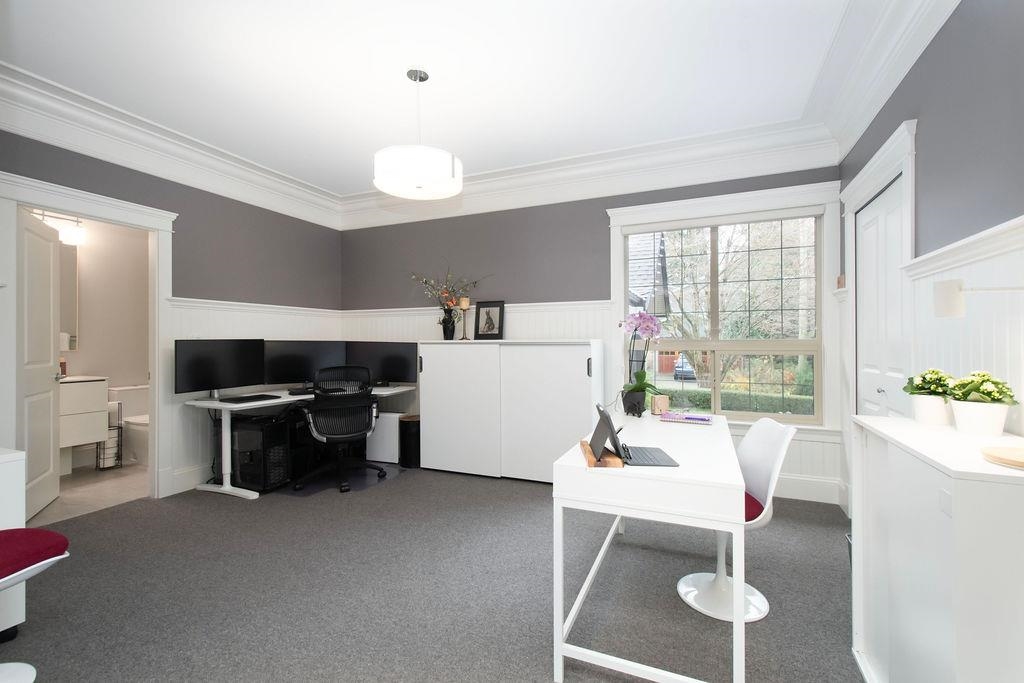 Listing image of 956 BELMONT AVENUE