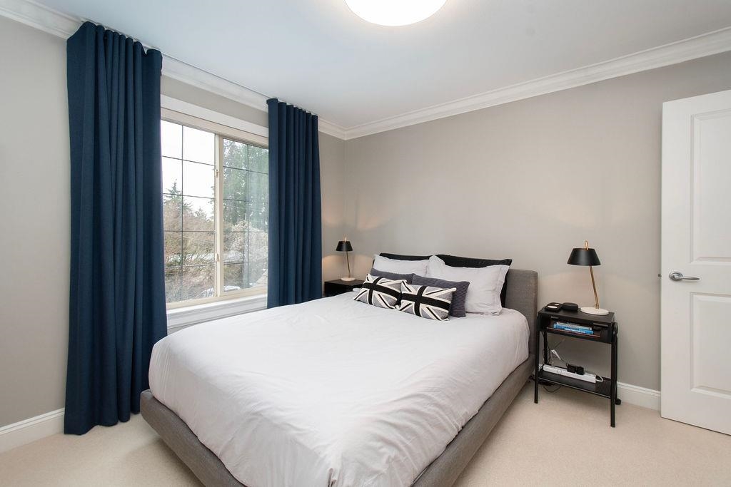 Listing image of 956 BELMONT AVENUE