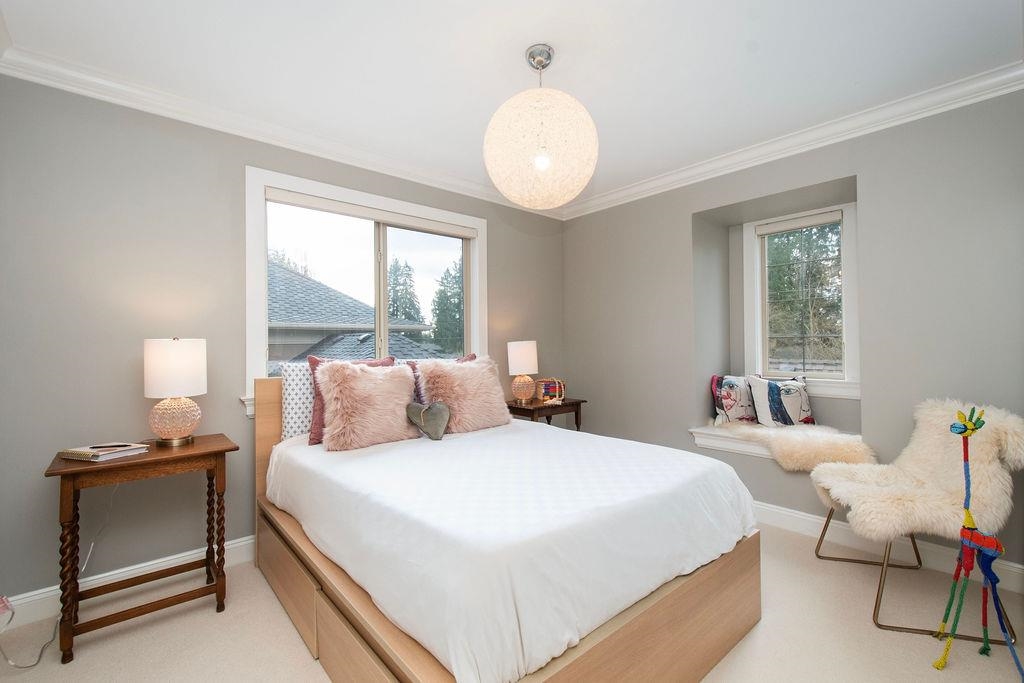 Listing image of 956 BELMONT AVENUE
