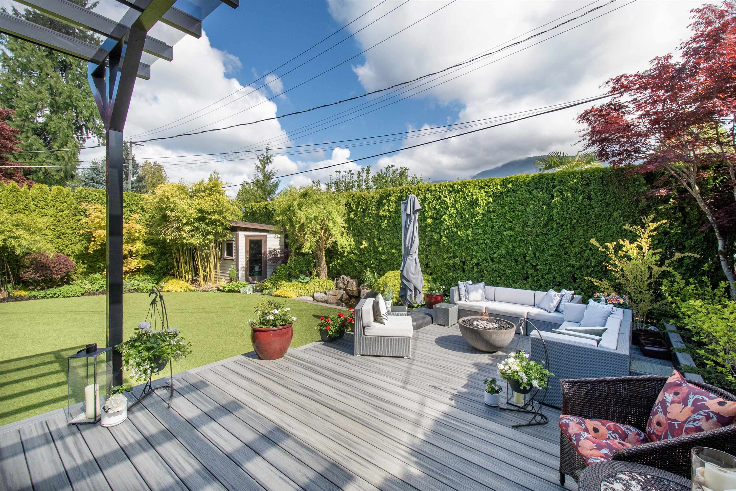 Listing image of 956 BELMONT AVENUE