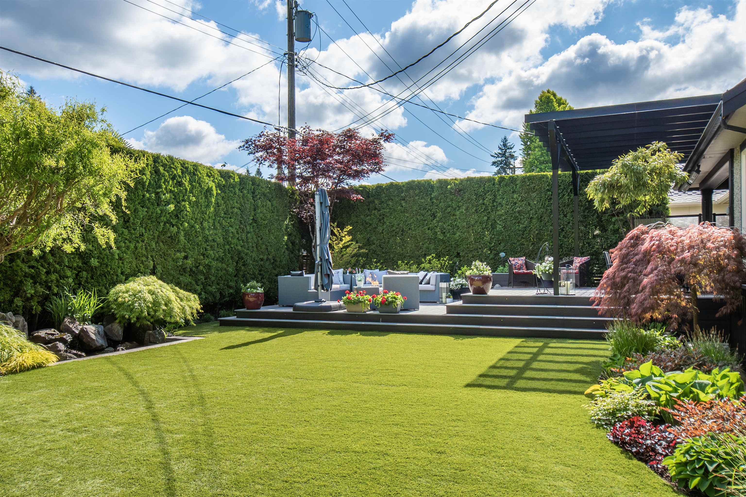 Listing image of 956 BELMONT AVENUE