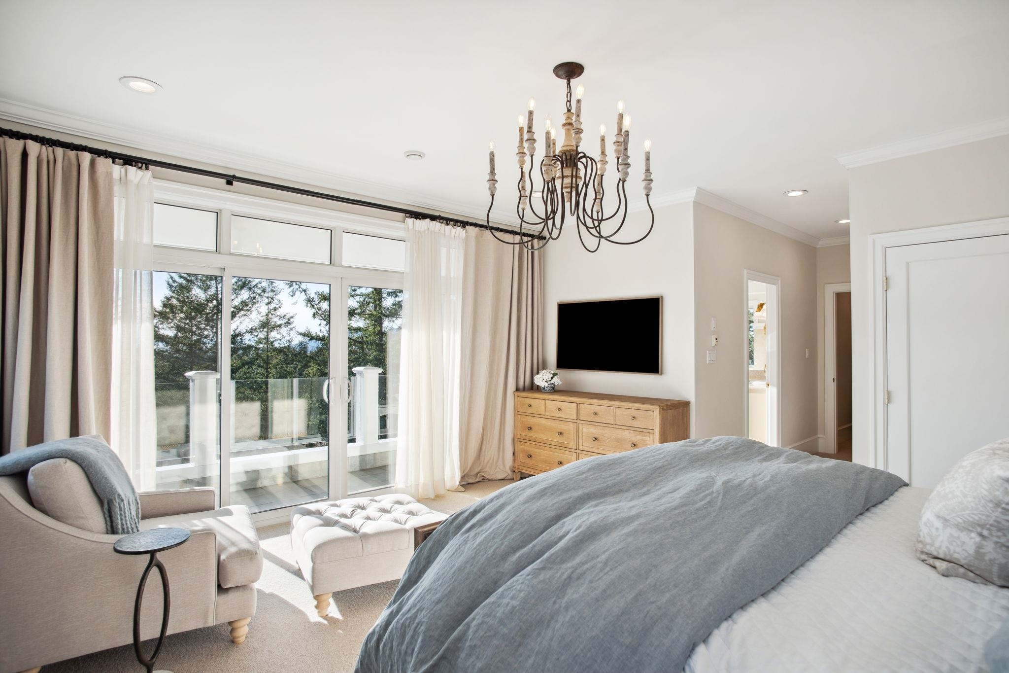 Listing image of 4668 HEADLAND DRIVE