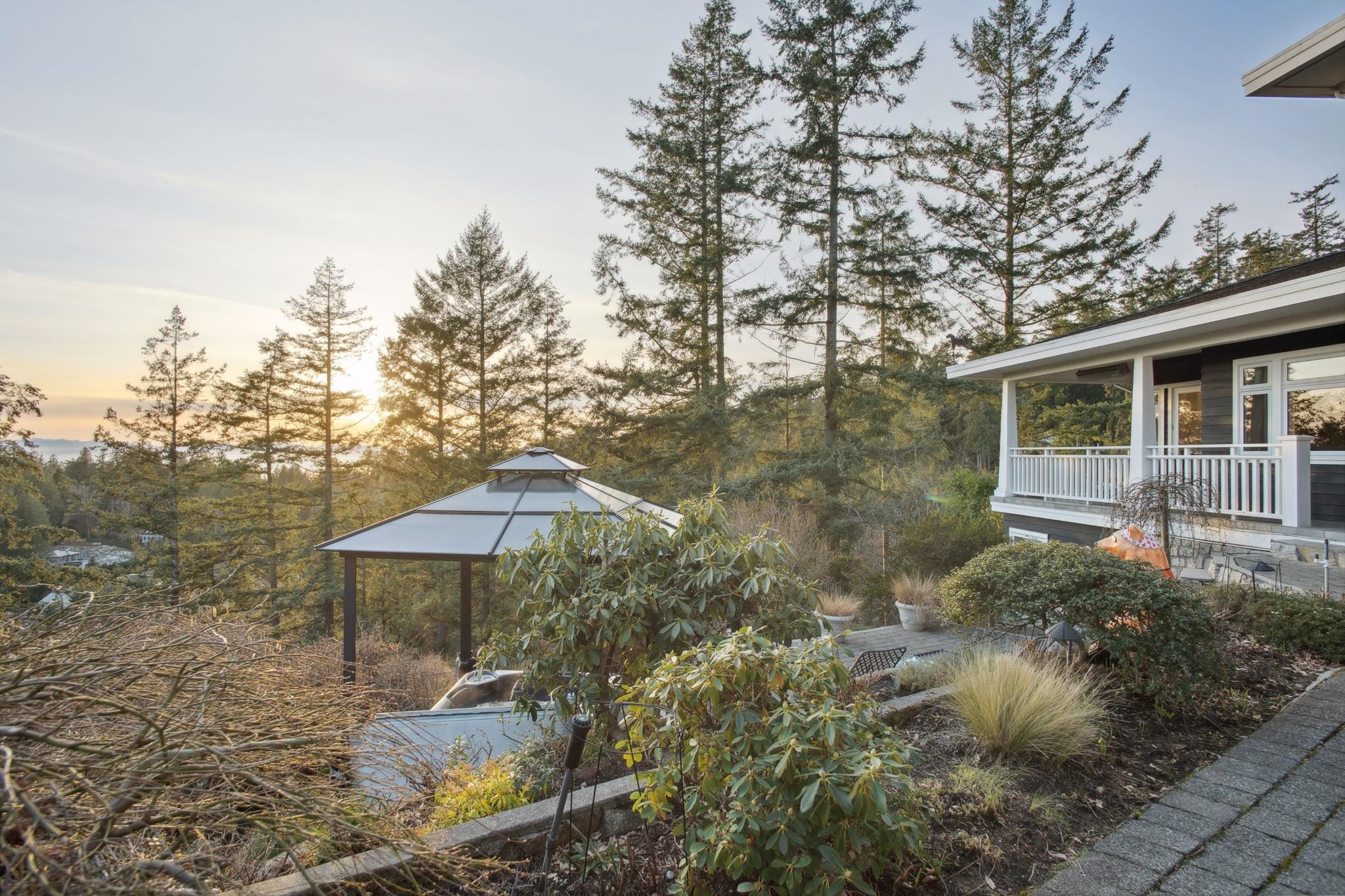 Listing image of 4668 HEADLAND DRIVE