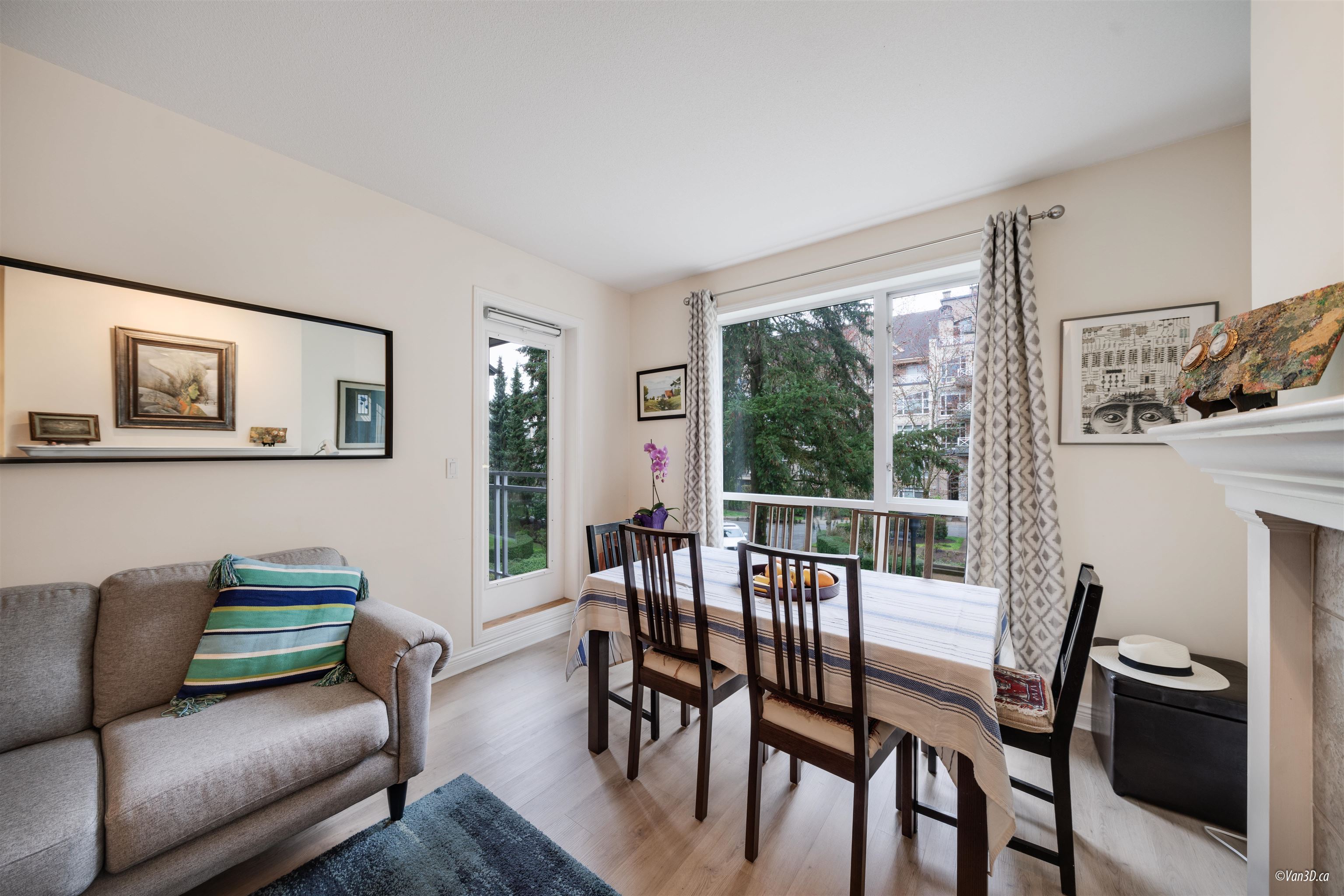 Listing image of 416 3608 DEERCREST DRIVE
