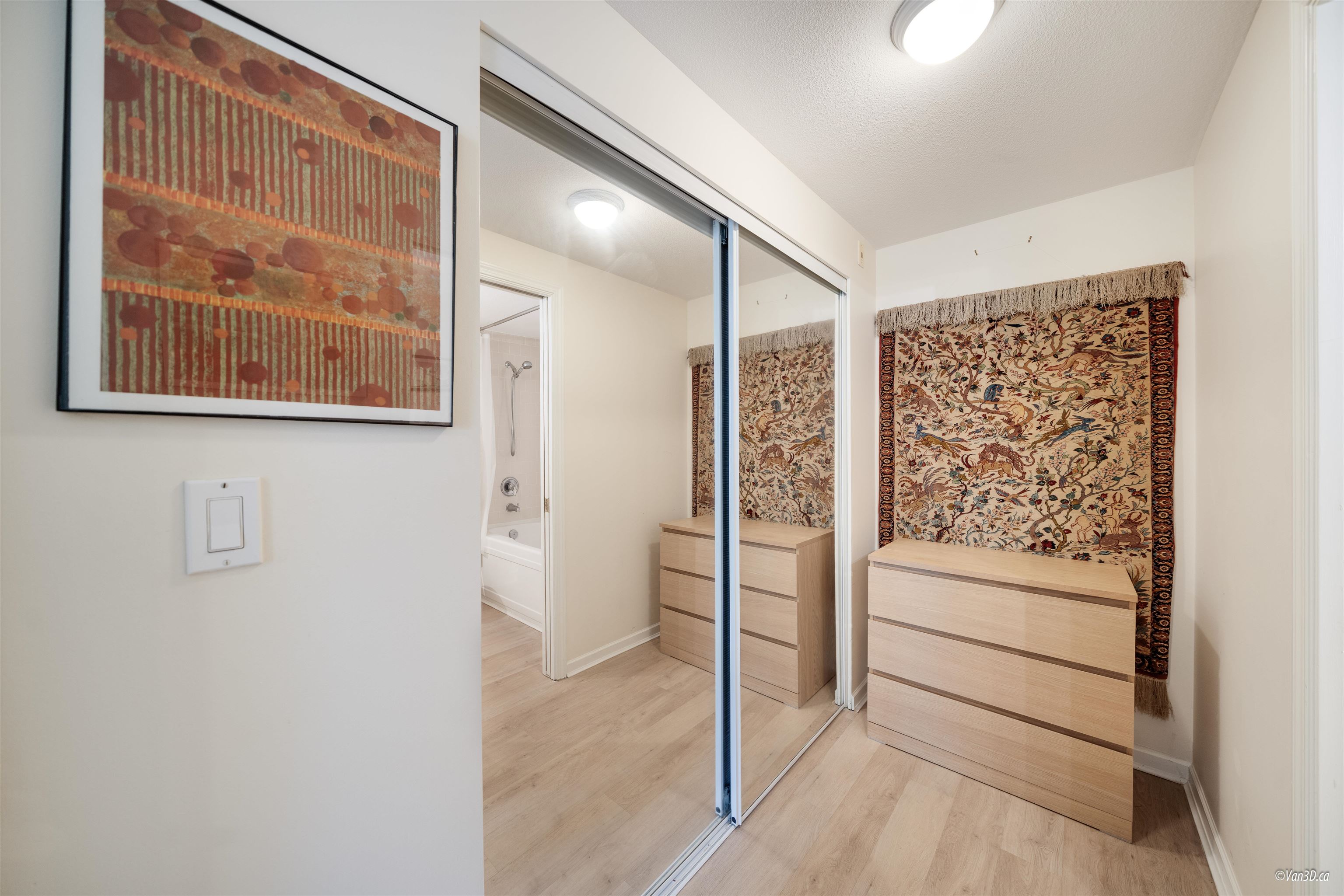 Listing image of 416 3608 DEERCREST DRIVE