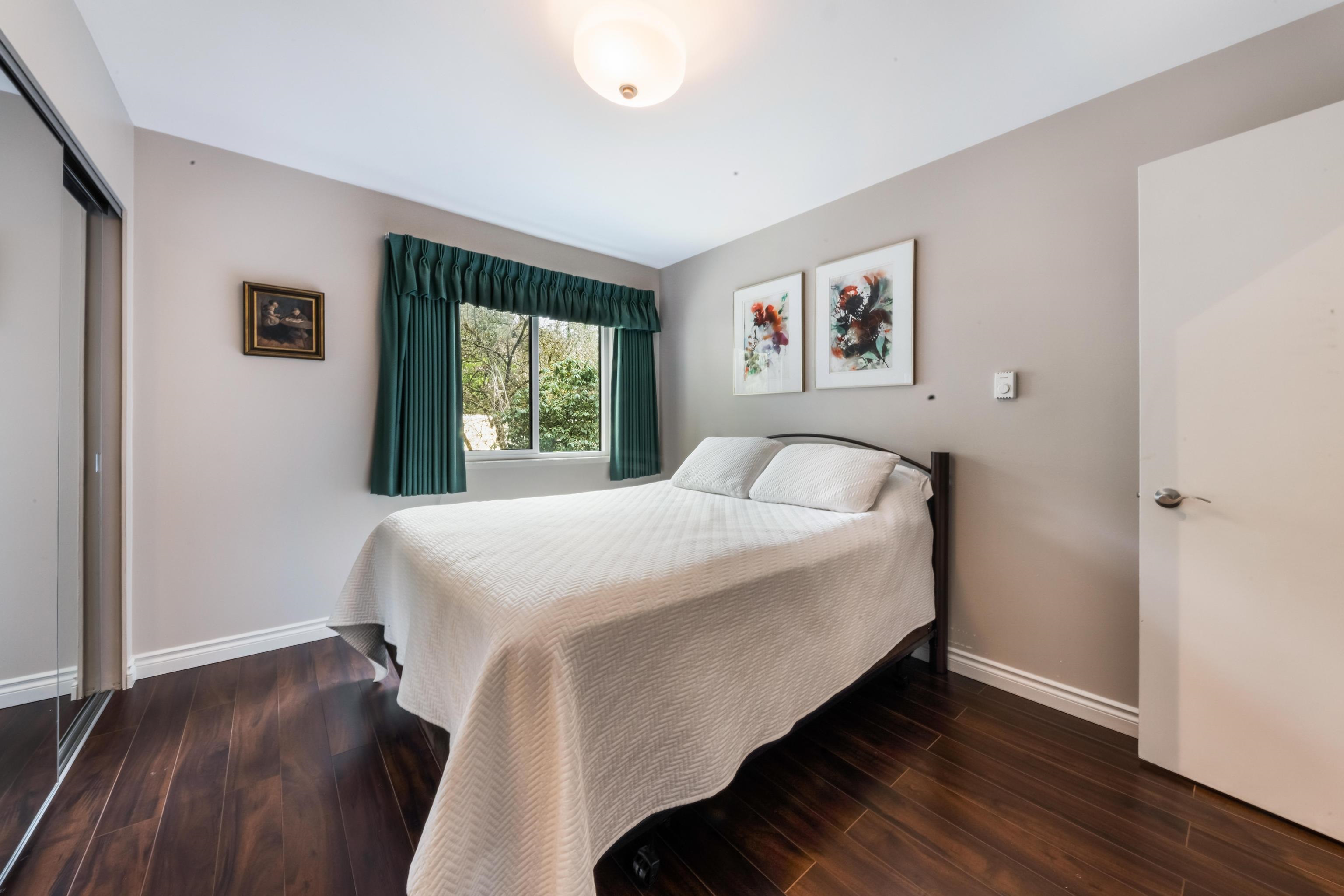 Listing image of 1755 EDGEWATER LANE