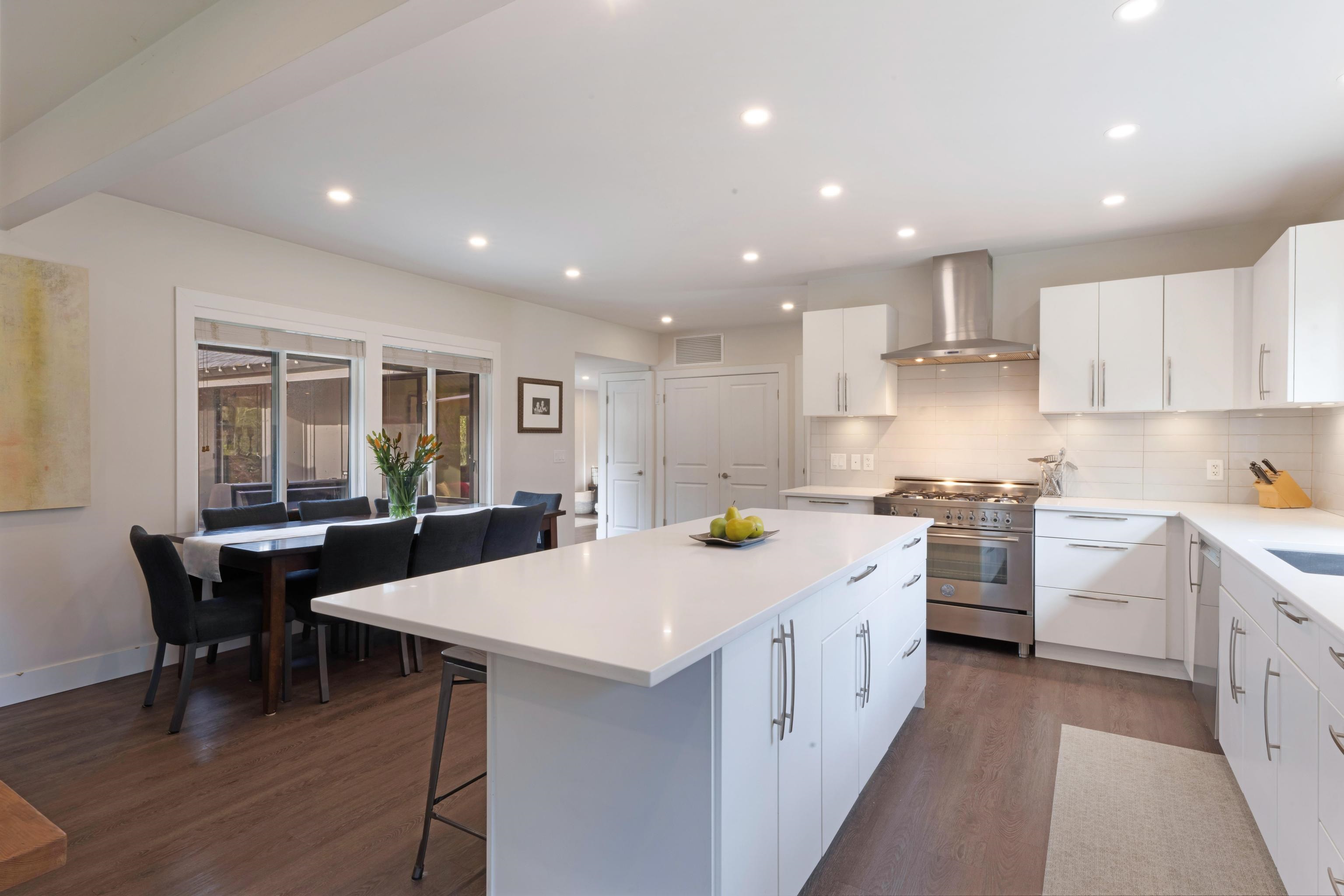 Listing image of 799 GRANTHAM PLACE