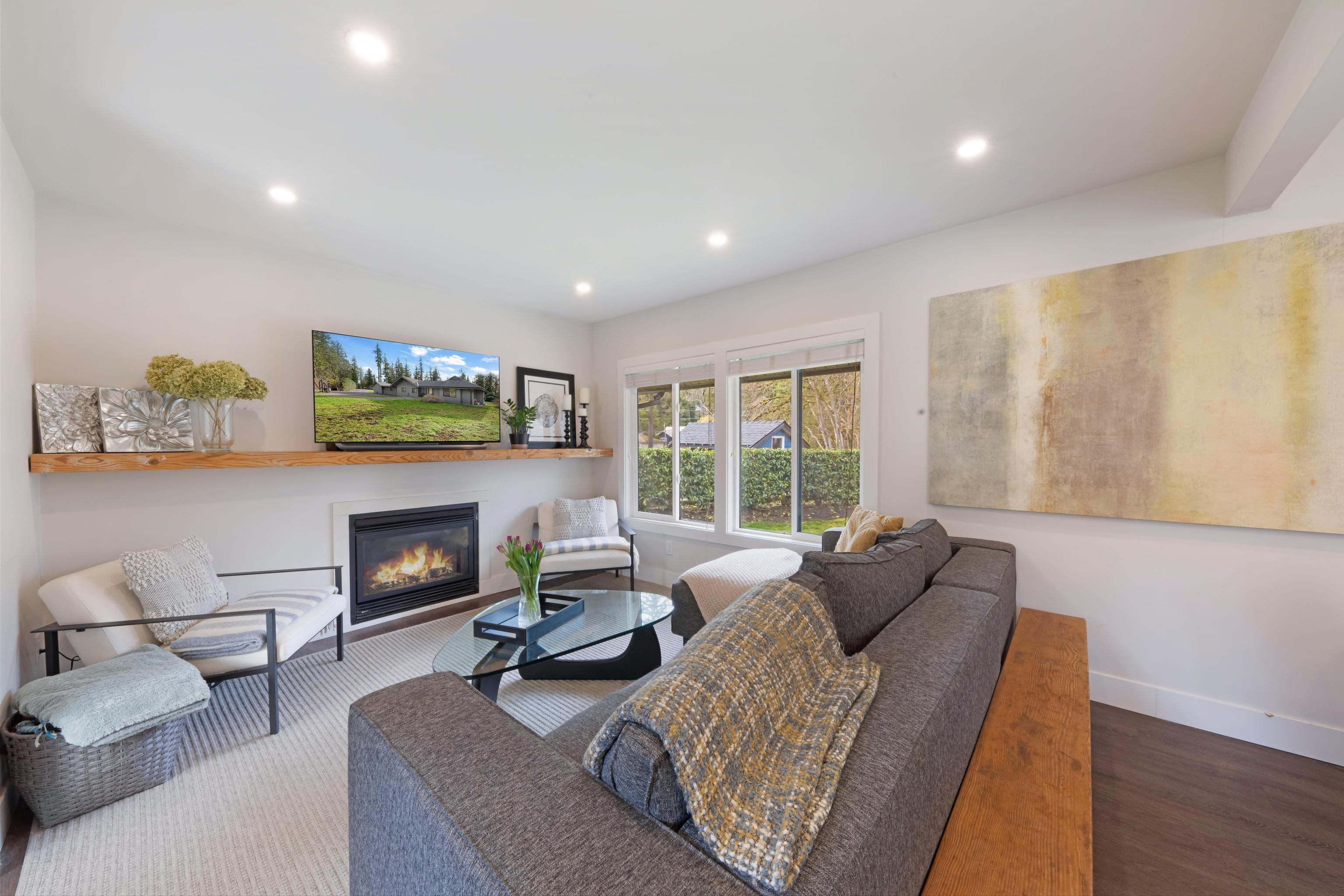 Listing image of 799 GRANTHAM PLACE