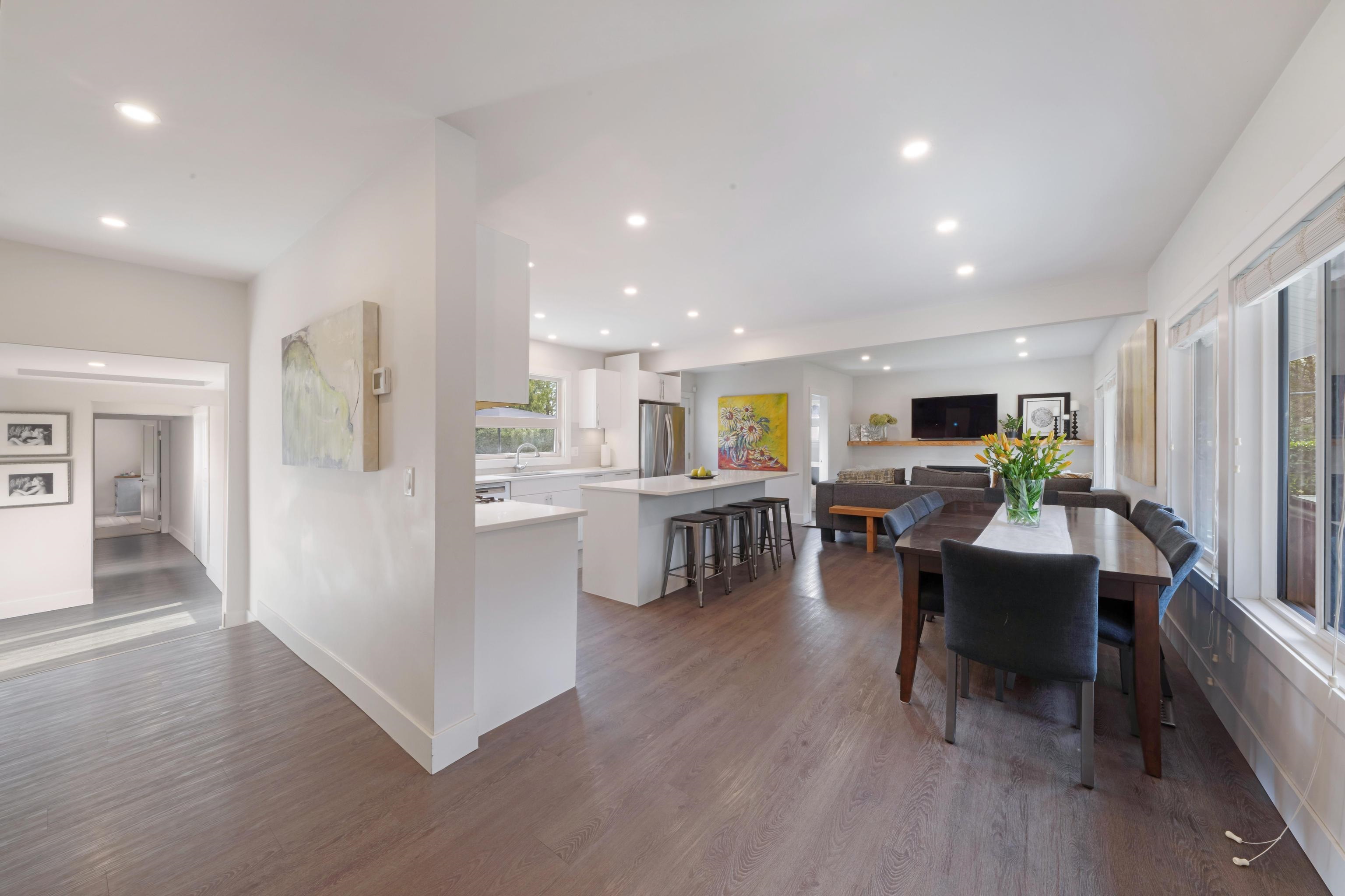 Listing image of 799 GRANTHAM PLACE