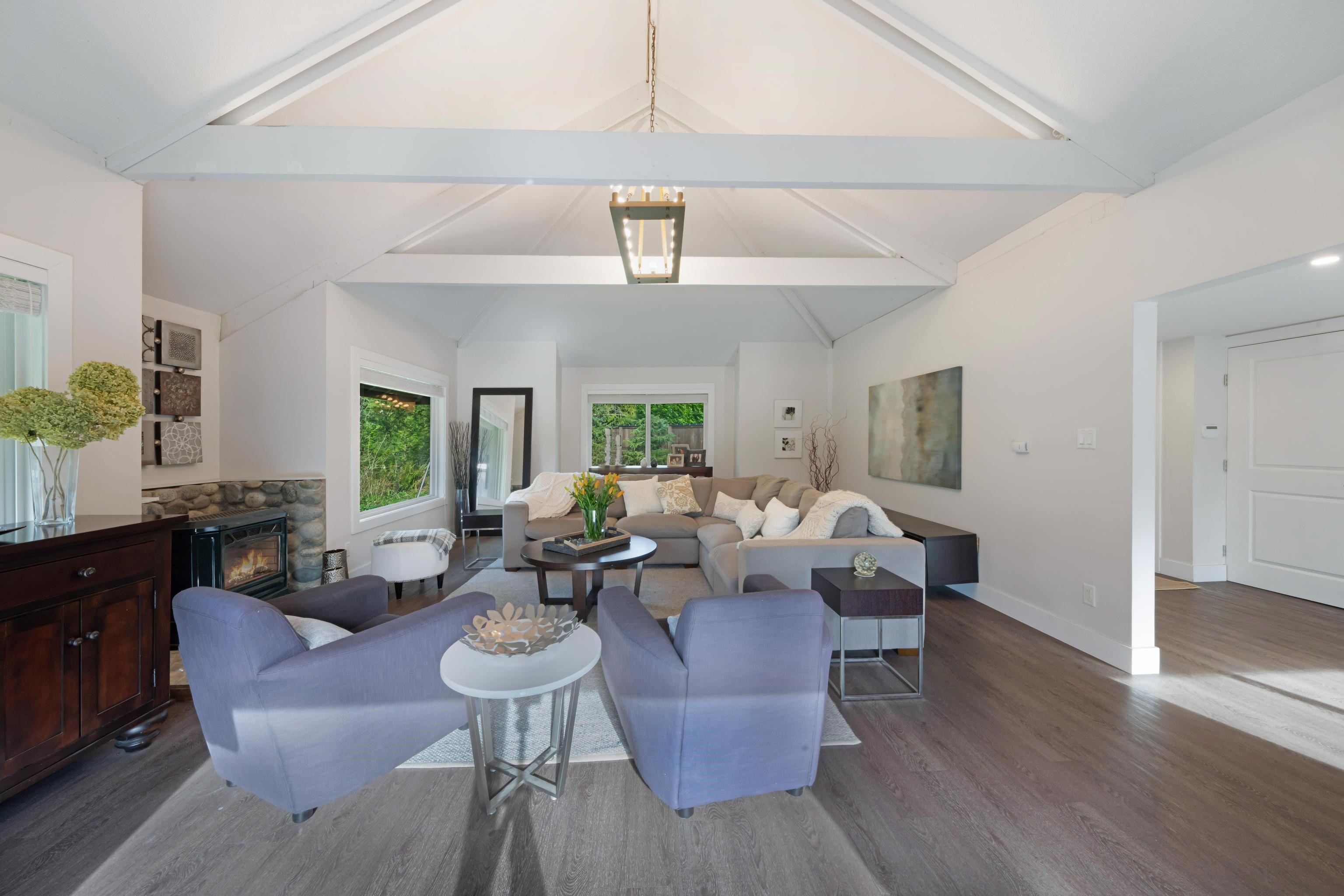 Listing image of 799 GRANTHAM PLACE
