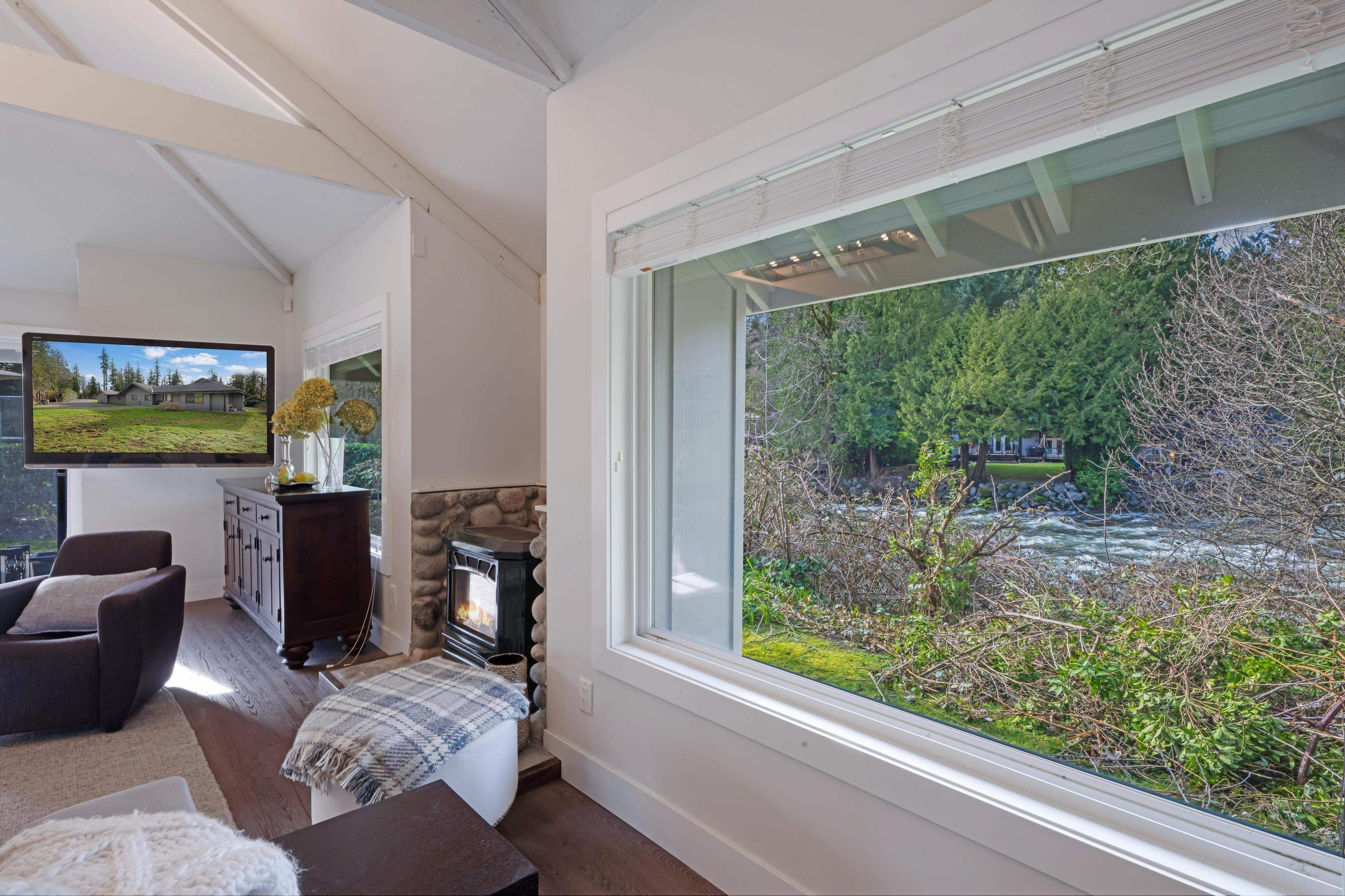Listing image of 799 GRANTHAM PLACE