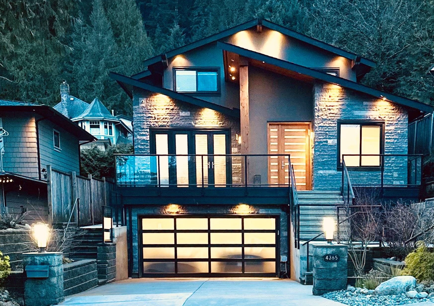 Listing image of 4365 MOUNTAIN HIGHWAY