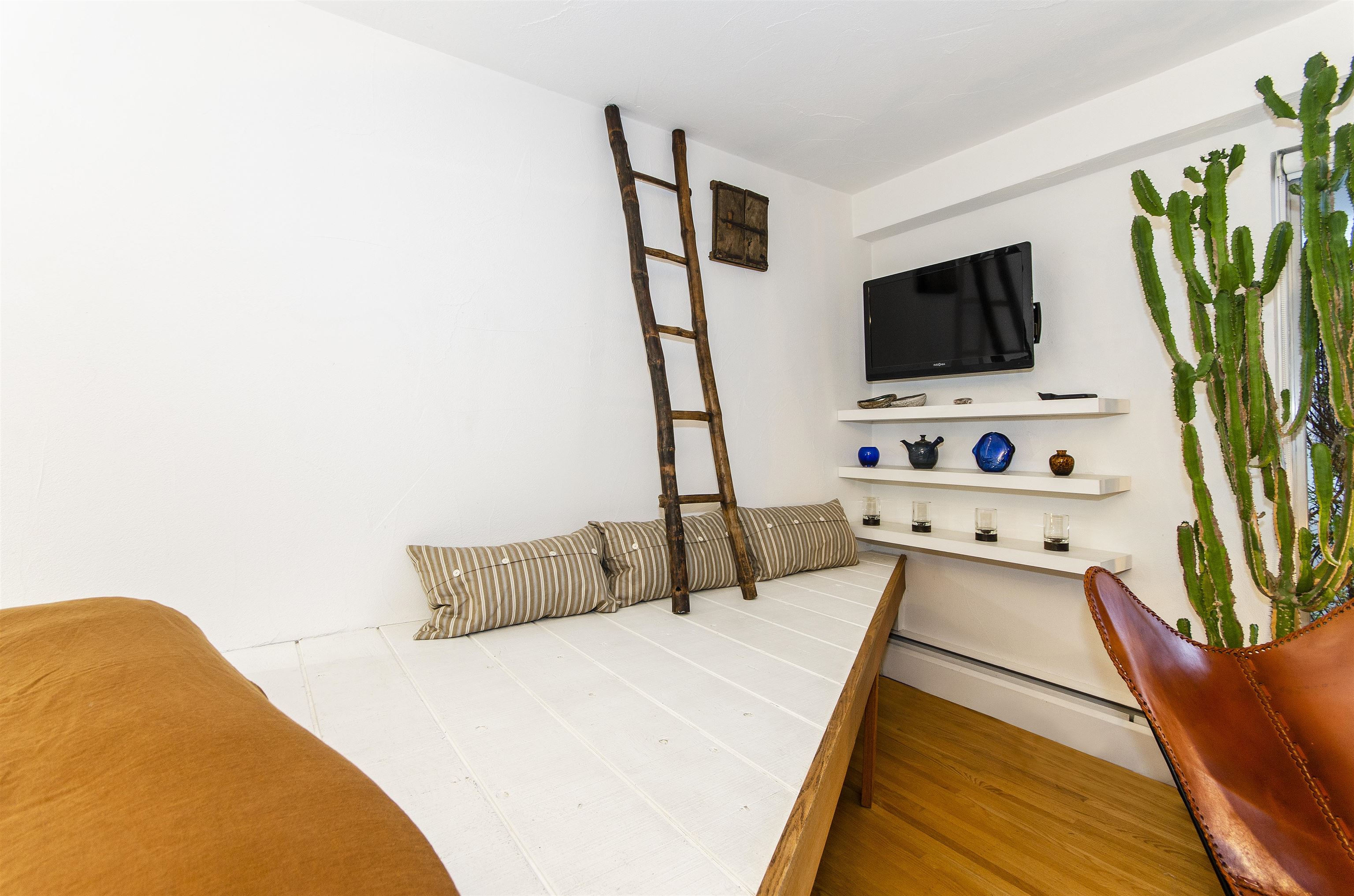 Listing image of 1102 150 24TH STREET