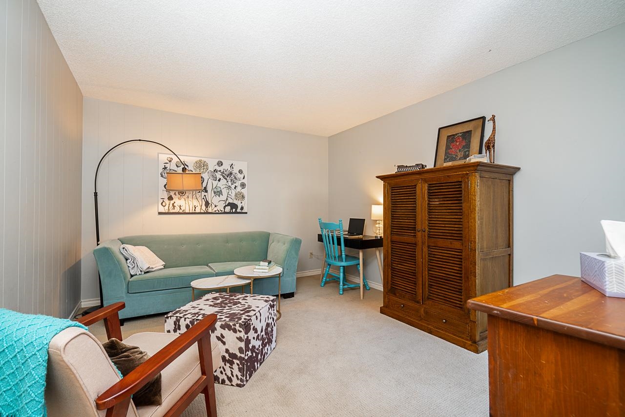 Listing image of 1041 HERITAGE BOULEVARD