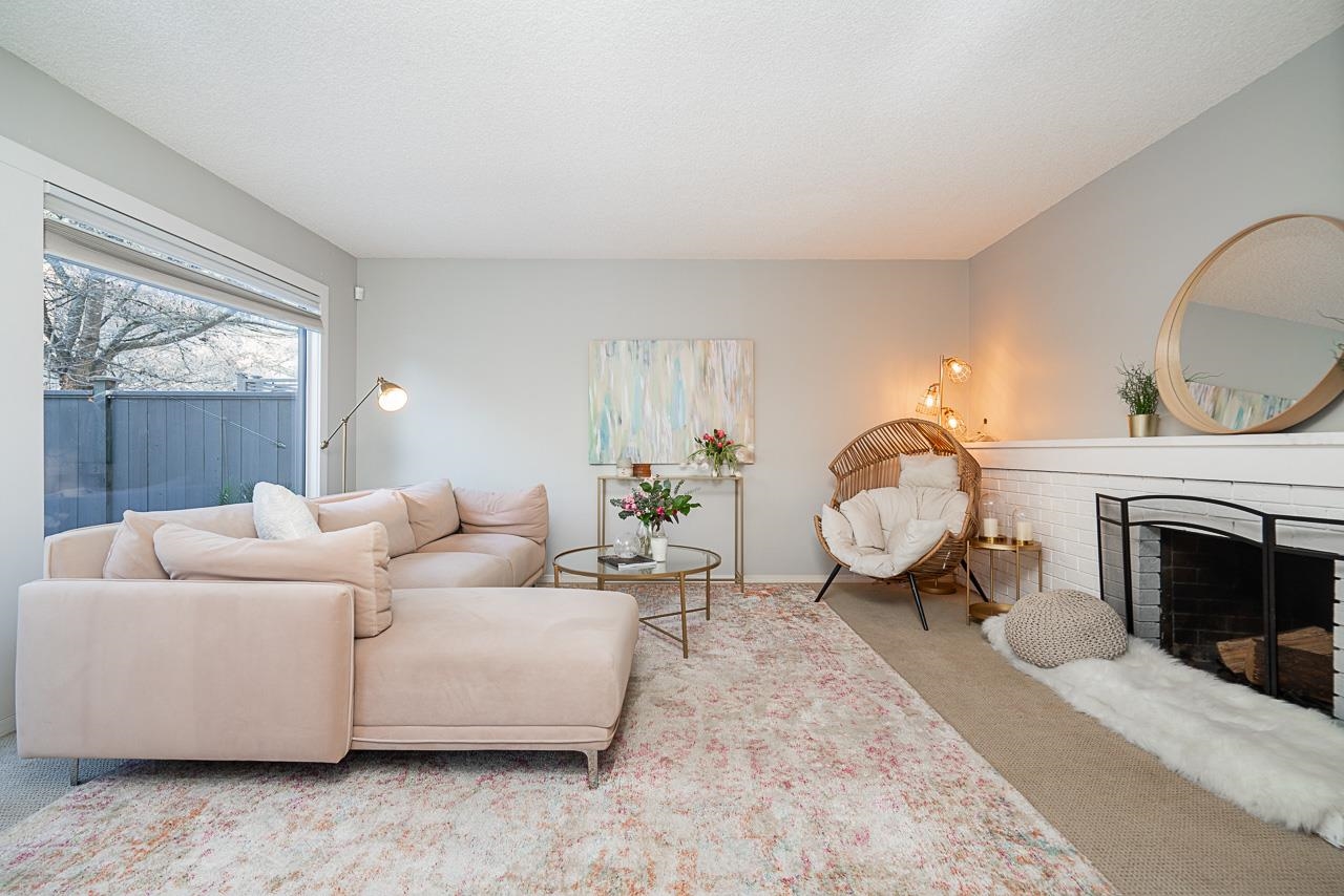 Listing image of 1041 HERITAGE BOULEVARD
