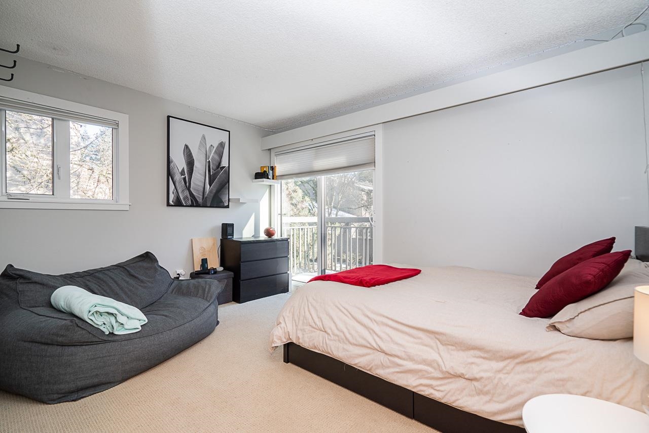 Listing image of 1041 HERITAGE BOULEVARD