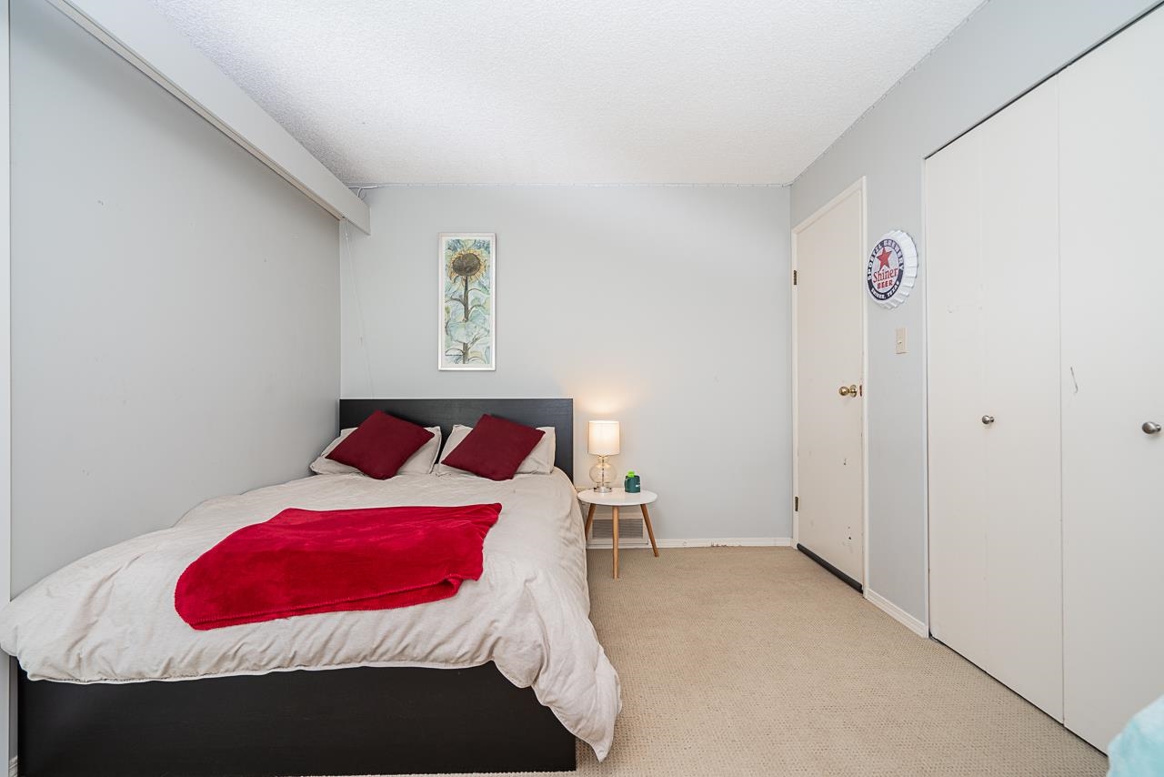 Listing image of 1041 HERITAGE BOULEVARD