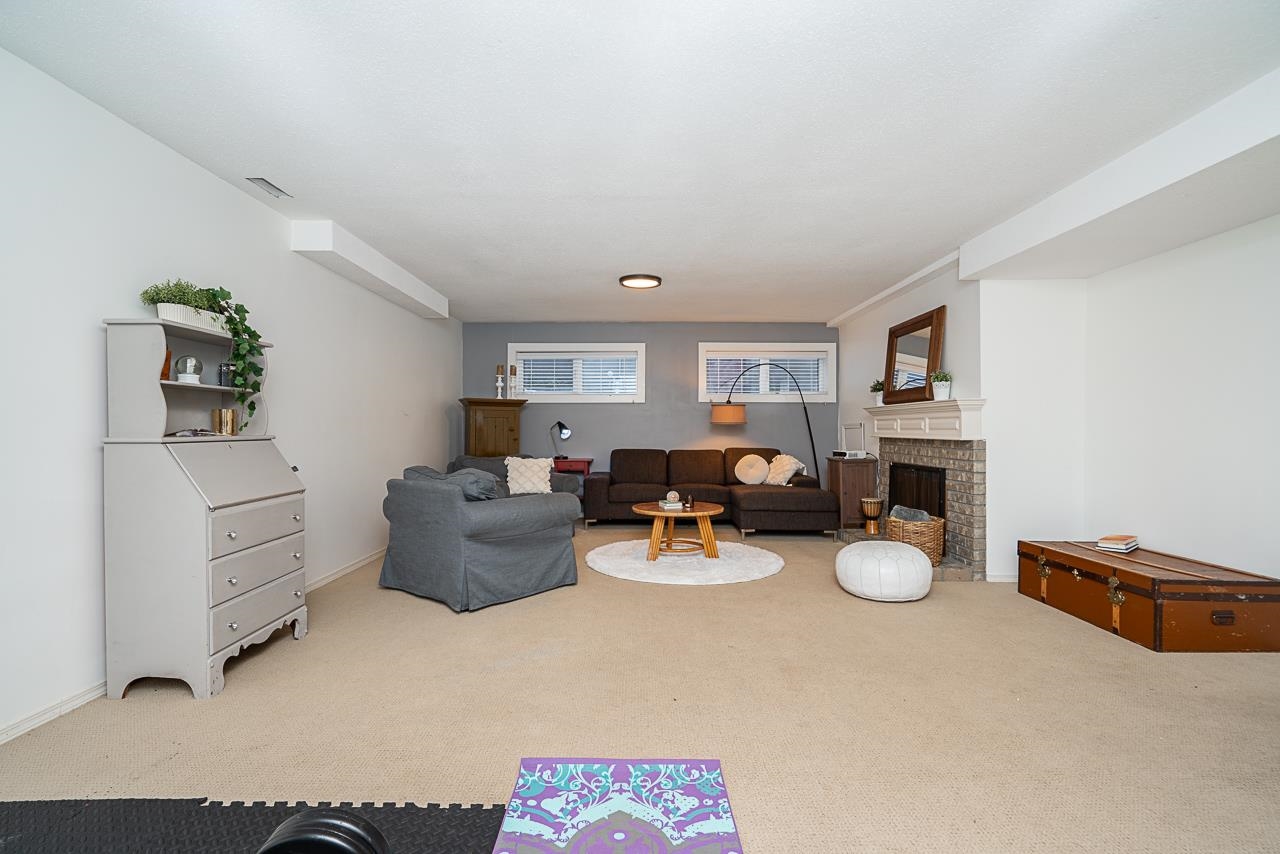 Listing image of 1041 HERITAGE BOULEVARD