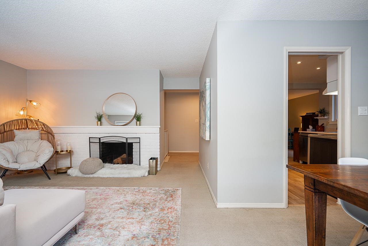 Listing image of 1041 HERITAGE BOULEVARD