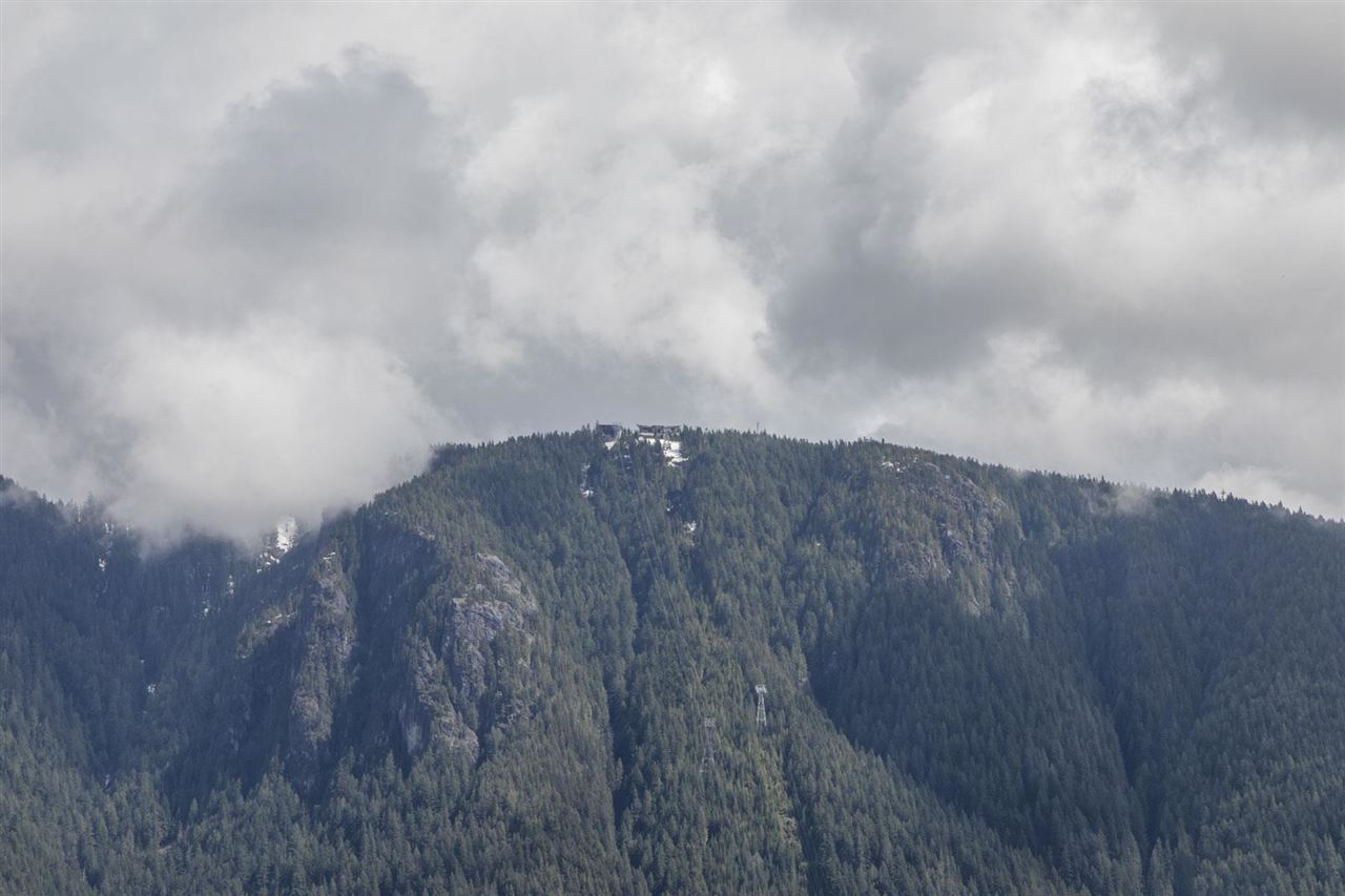 Listing image of 556 BALLANTREE ROAD