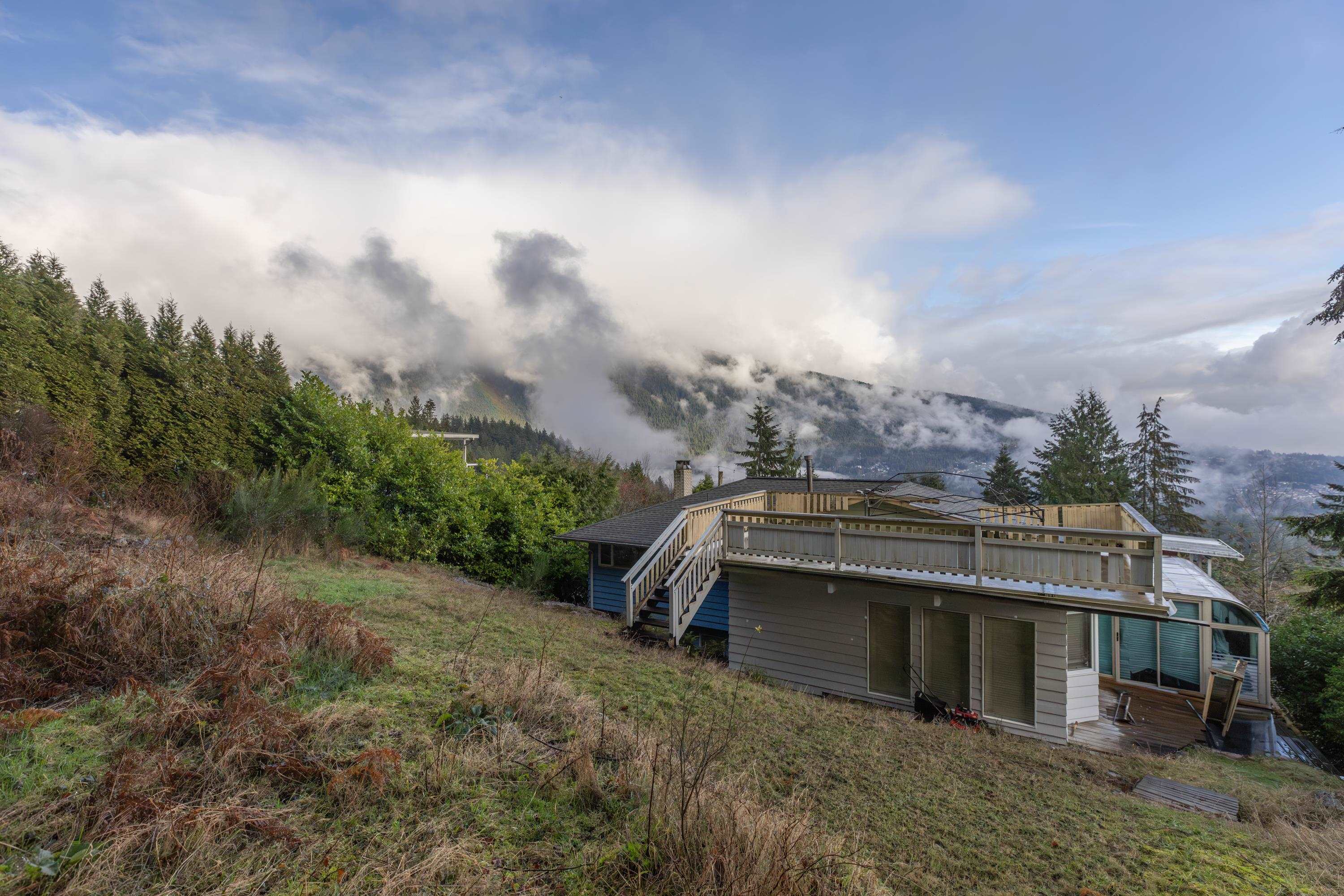 Listing image of 556 BALLANTREE ROAD