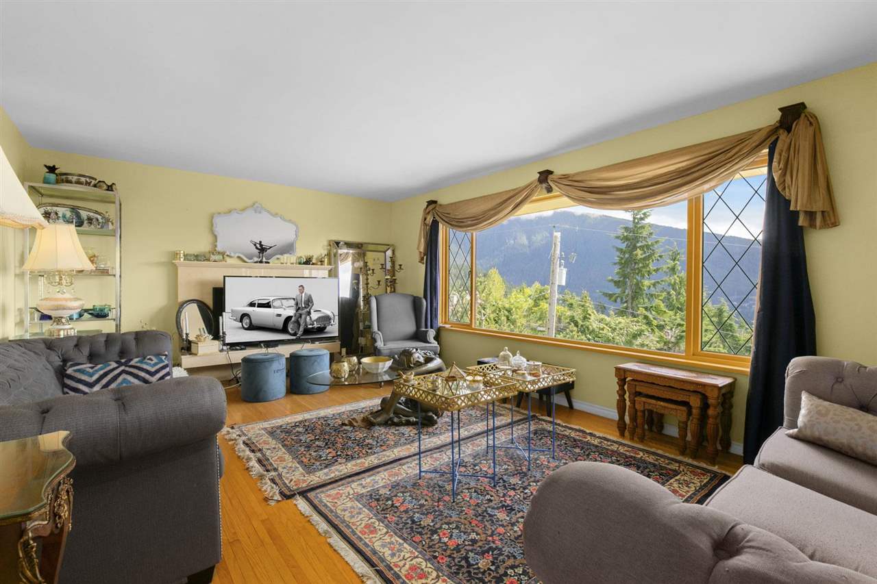 Listing image of 556 BALLANTREE ROAD