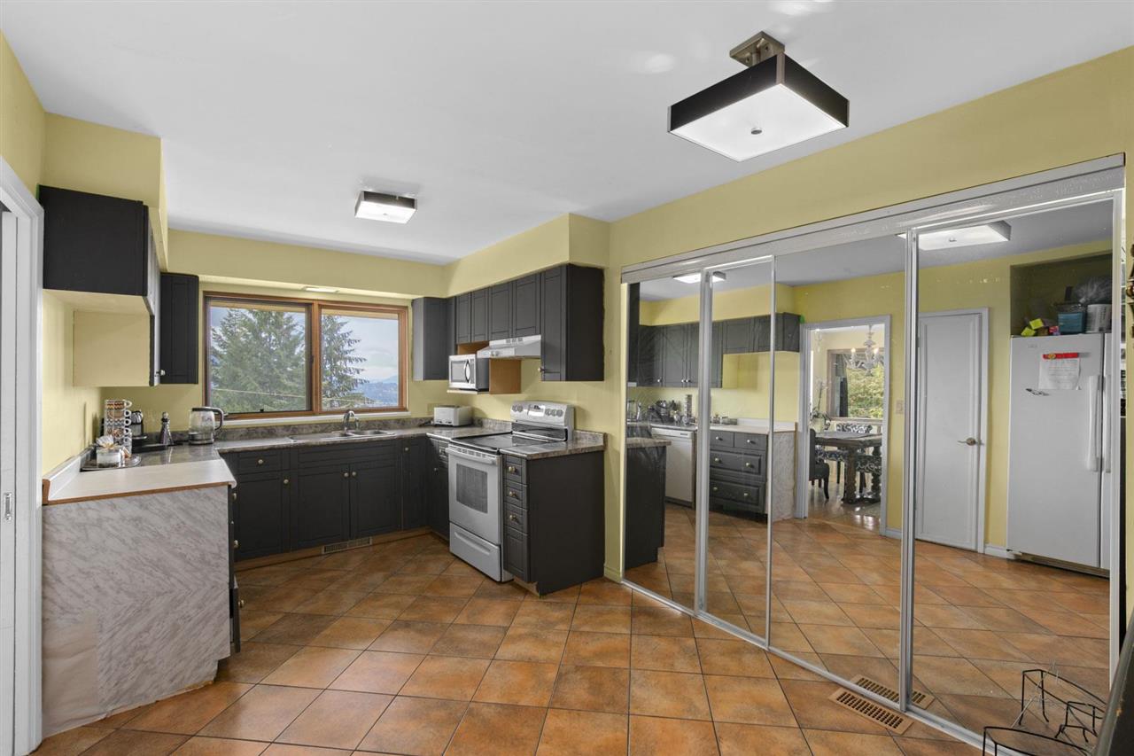 Listing image of 556 BALLANTREE ROAD