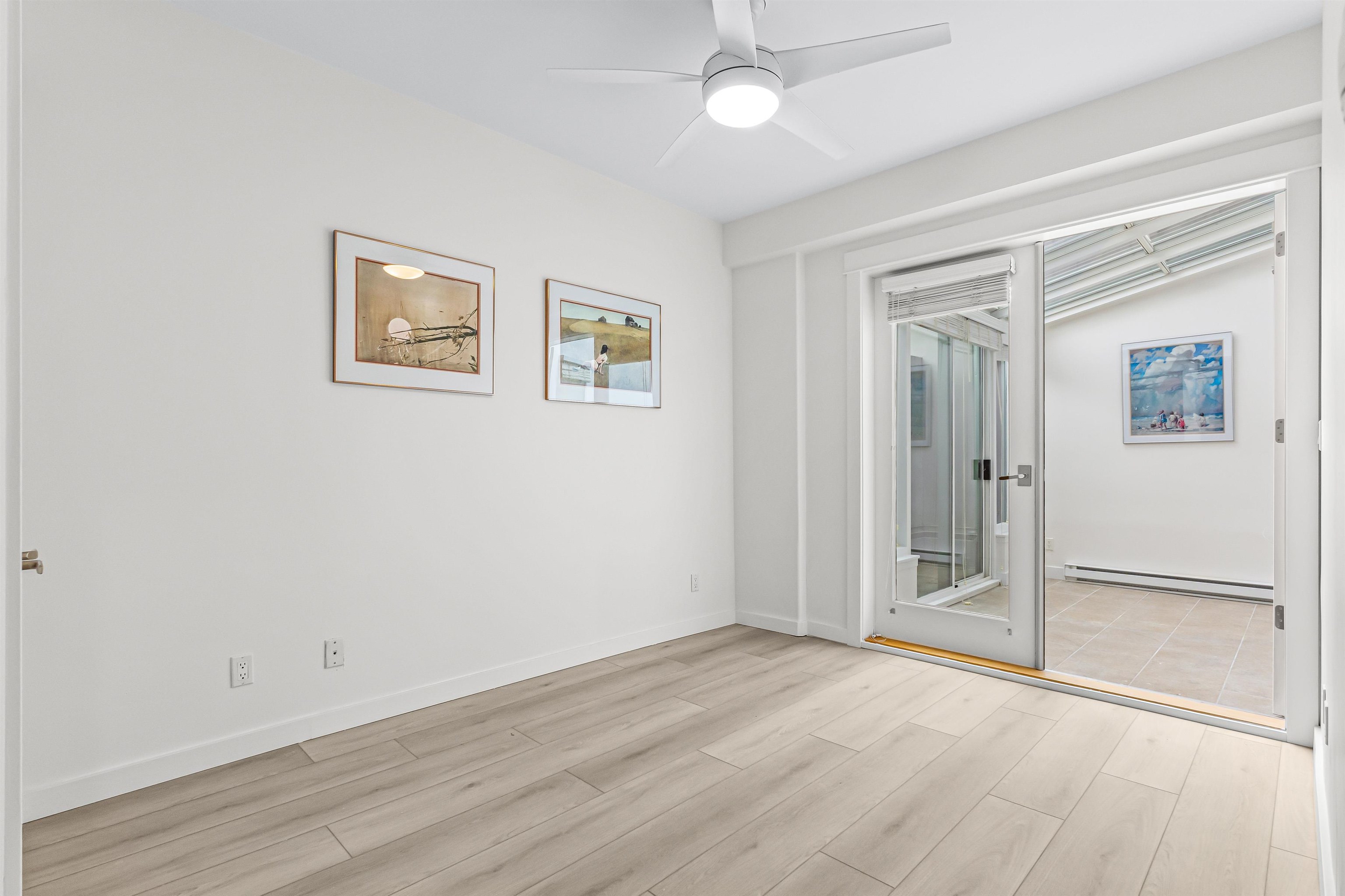 Listing image of 201 6688 ROYAL AVENUE