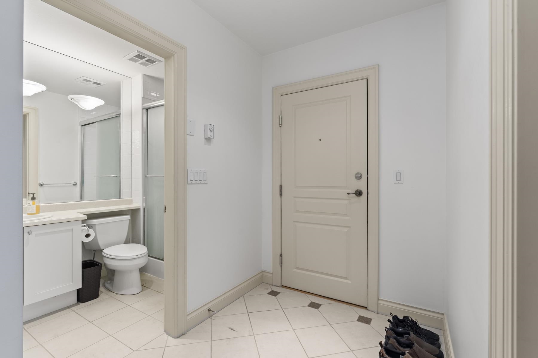 Listing image of 205 1896 MARINE DRIVE