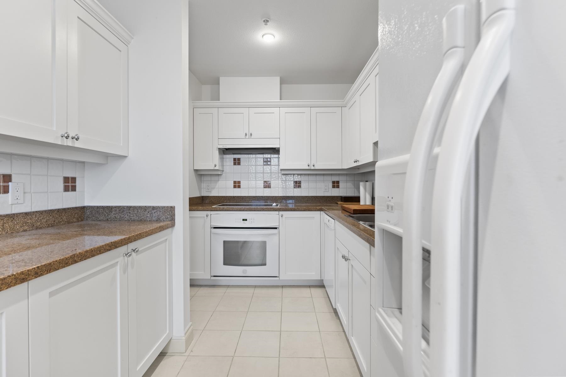 Listing image of 205 1896 MARINE DRIVE