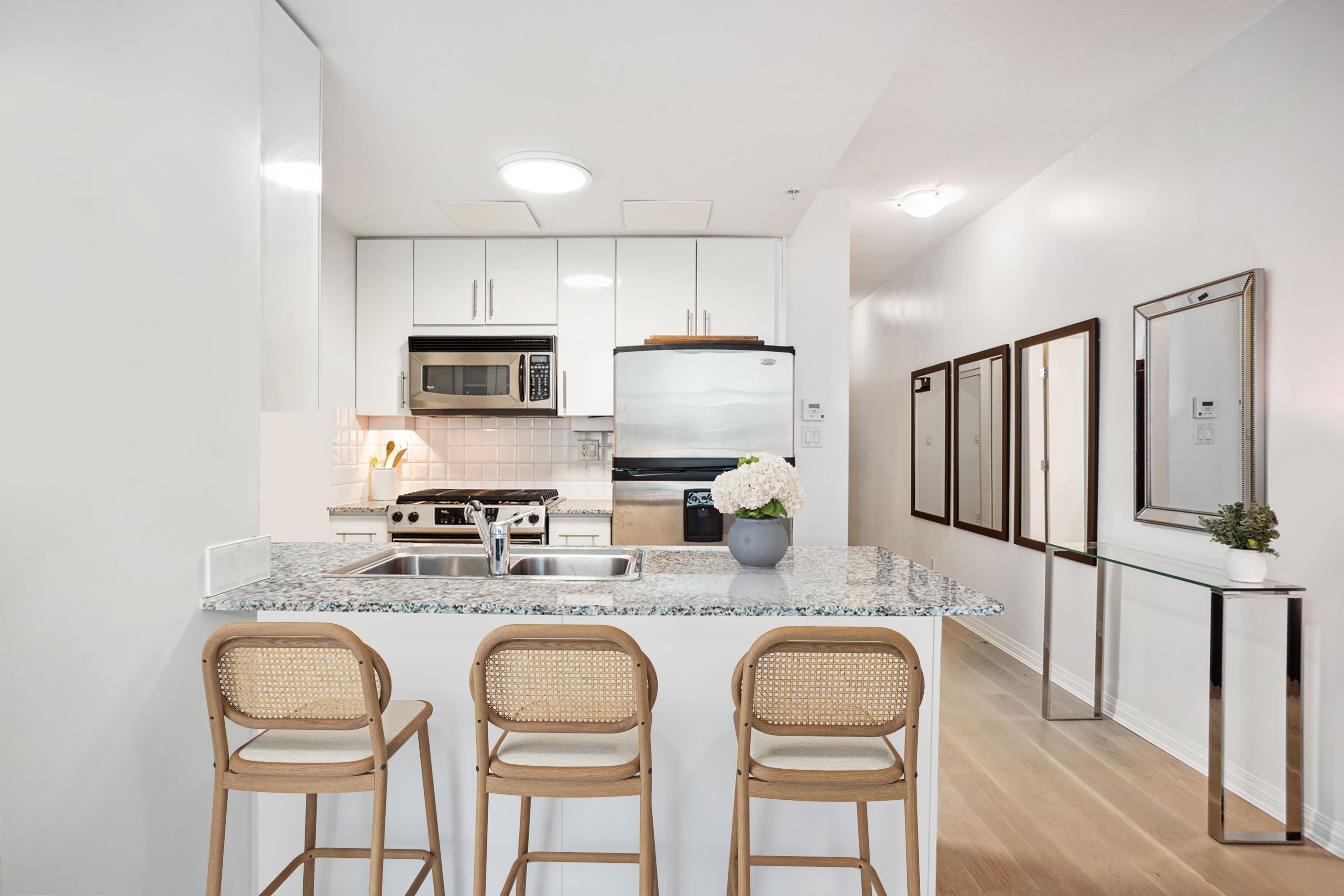 Listing image of 603 168 E ESPLANADE