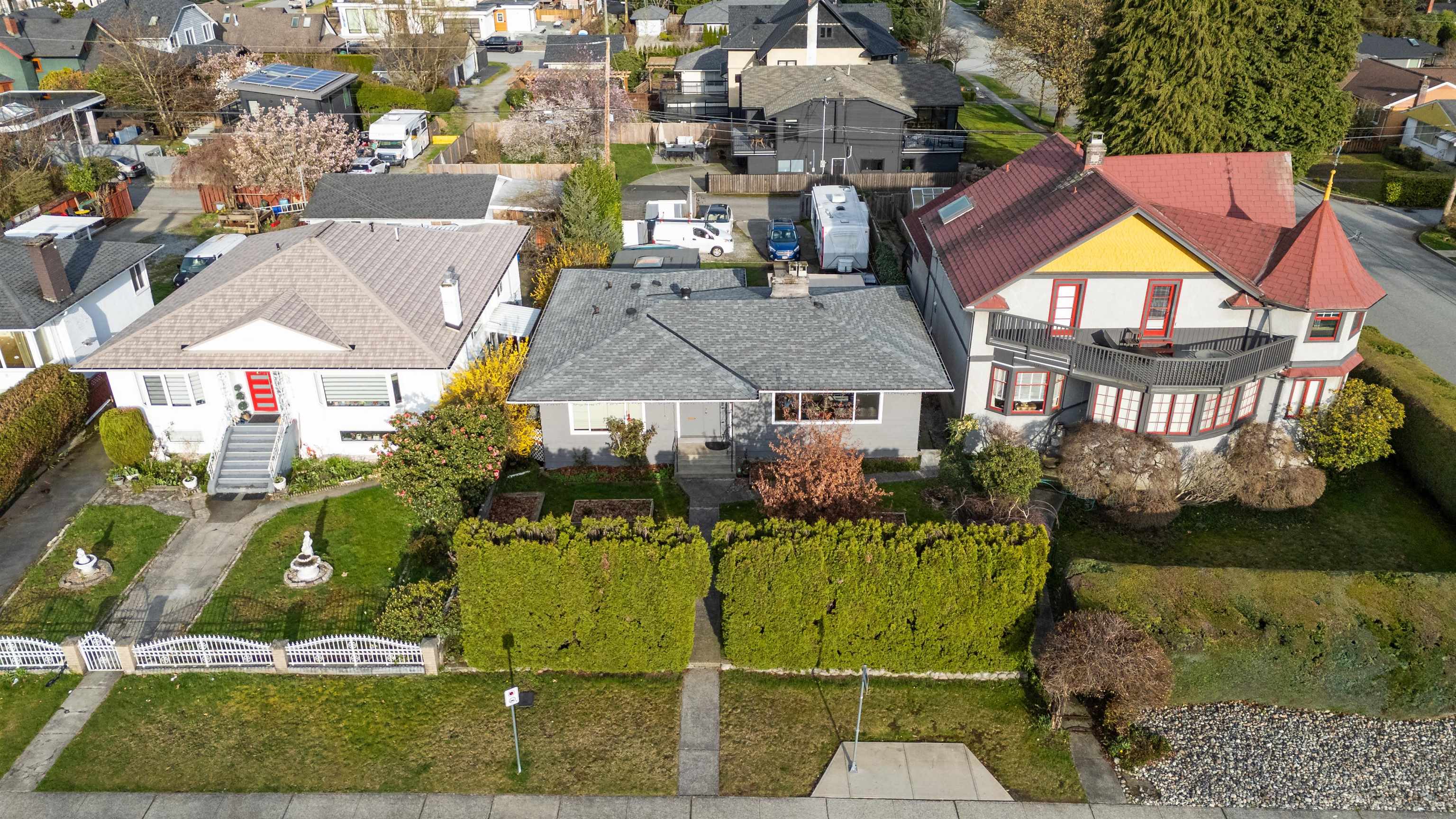 Listing image of 1316 GRAND BOULEVARD