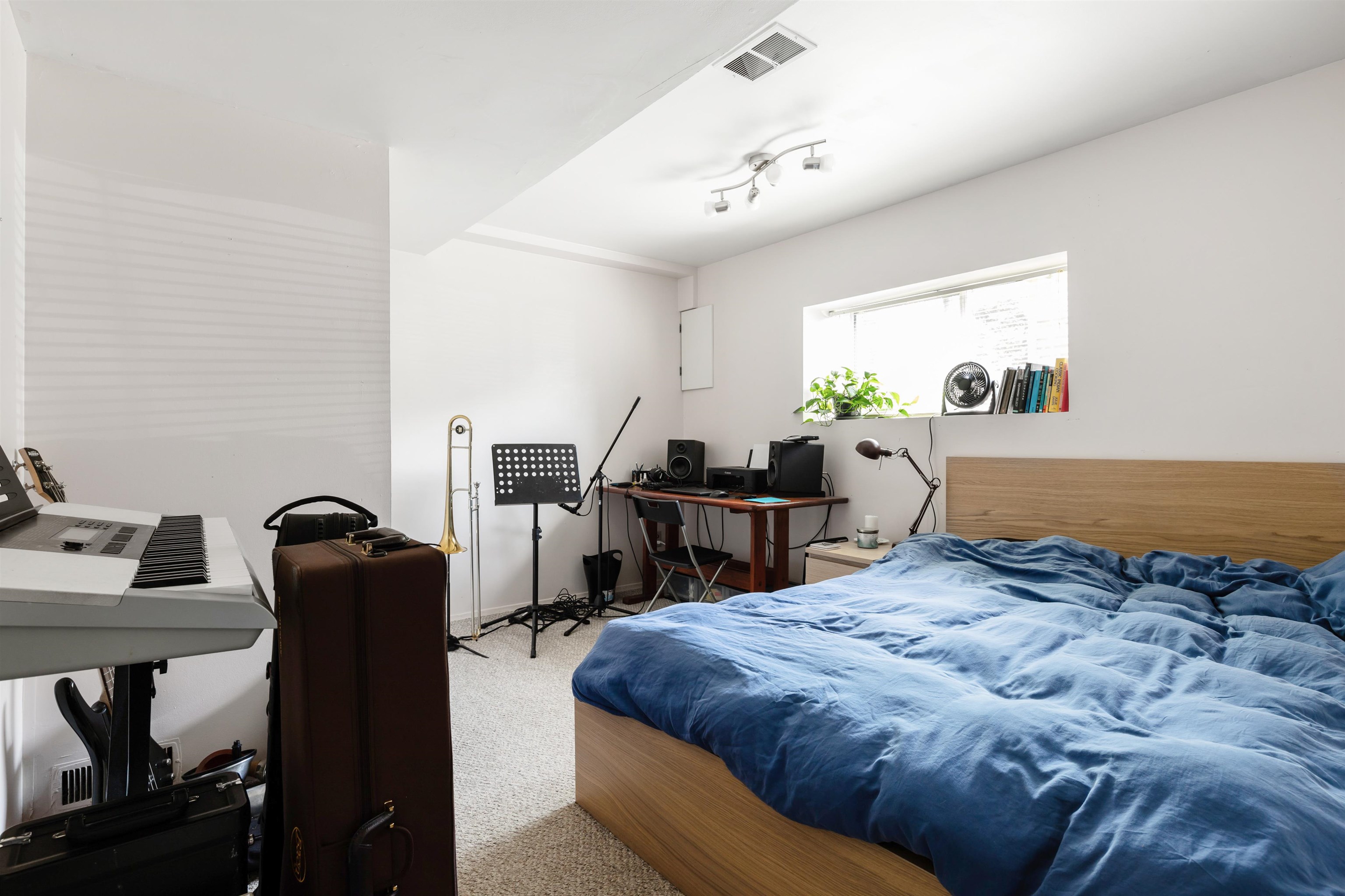Listing image of 1316 GRAND BOULEVARD